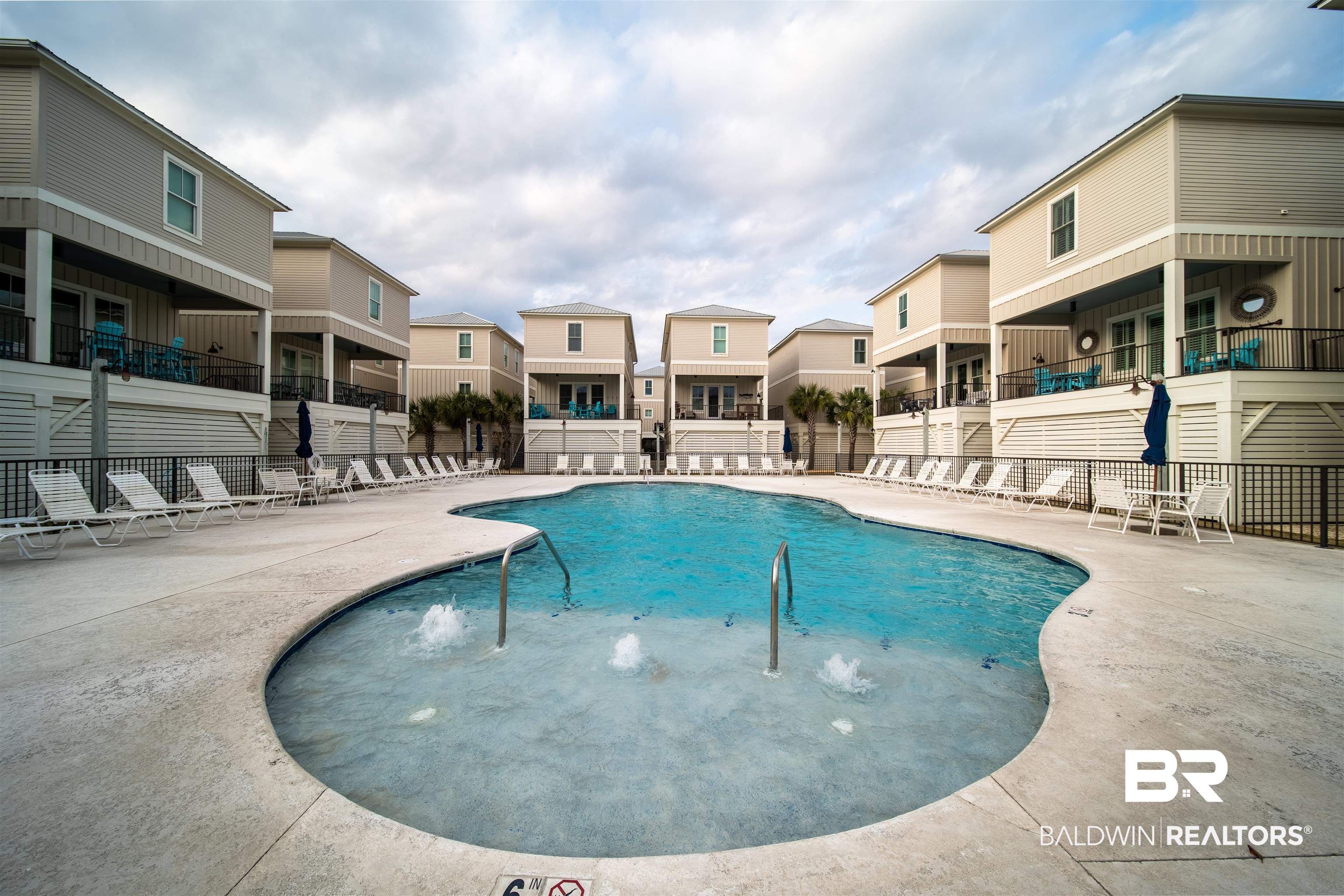 391851 | Photo 22