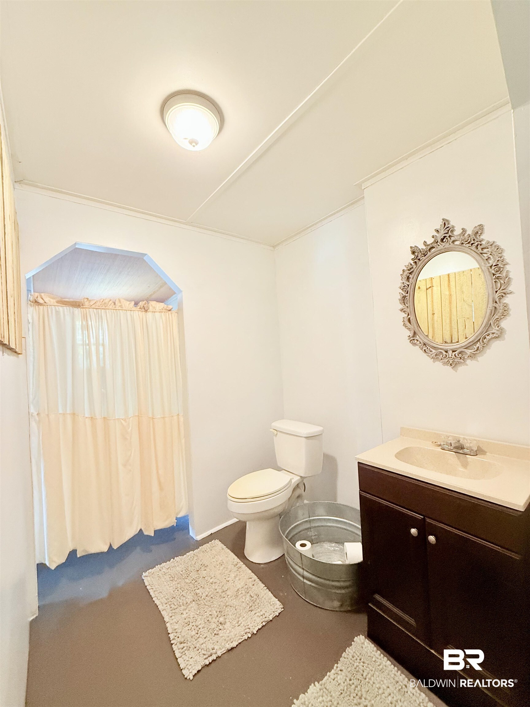 381607 | Photo 27