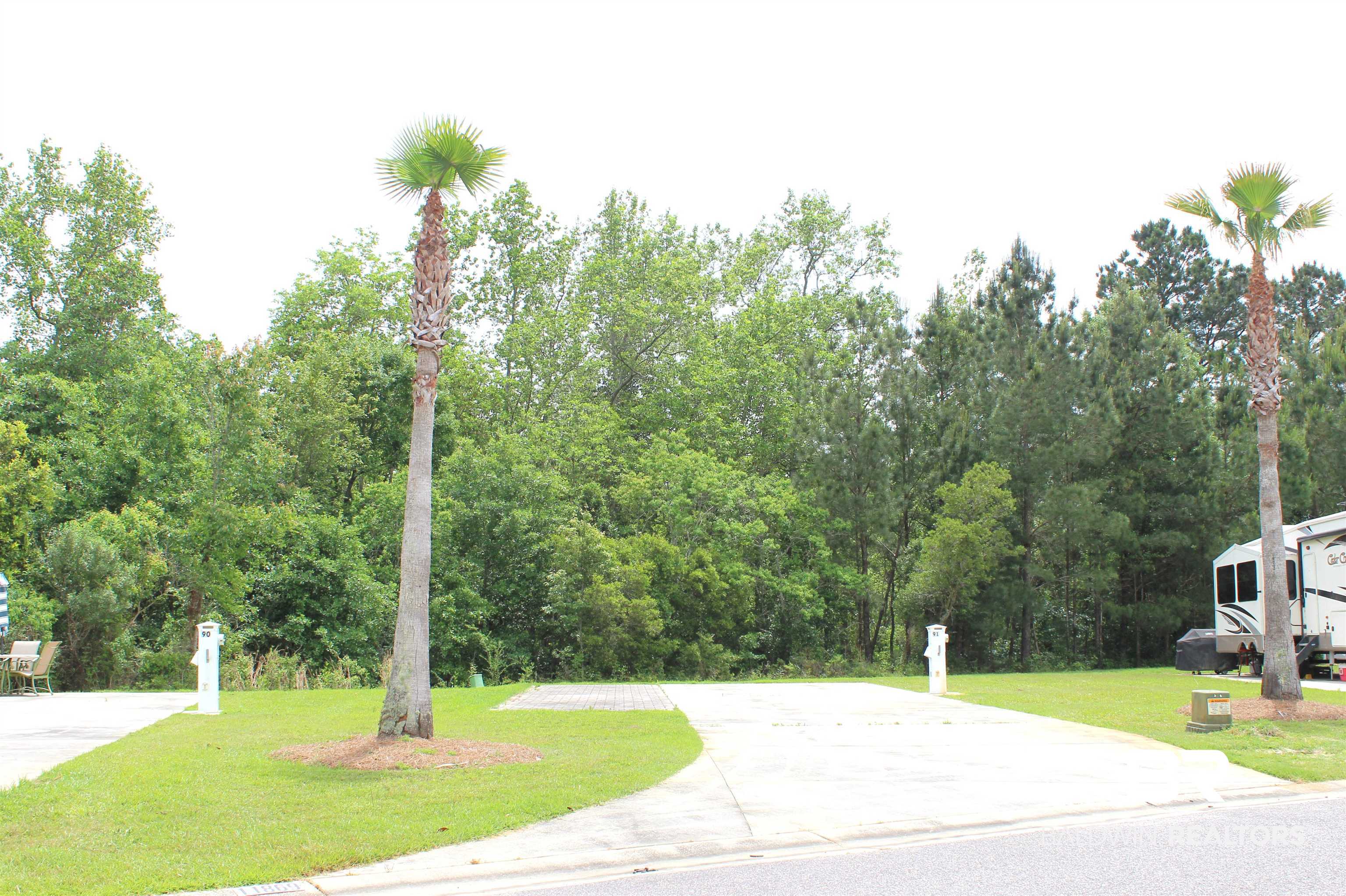 378163 | Photo 2