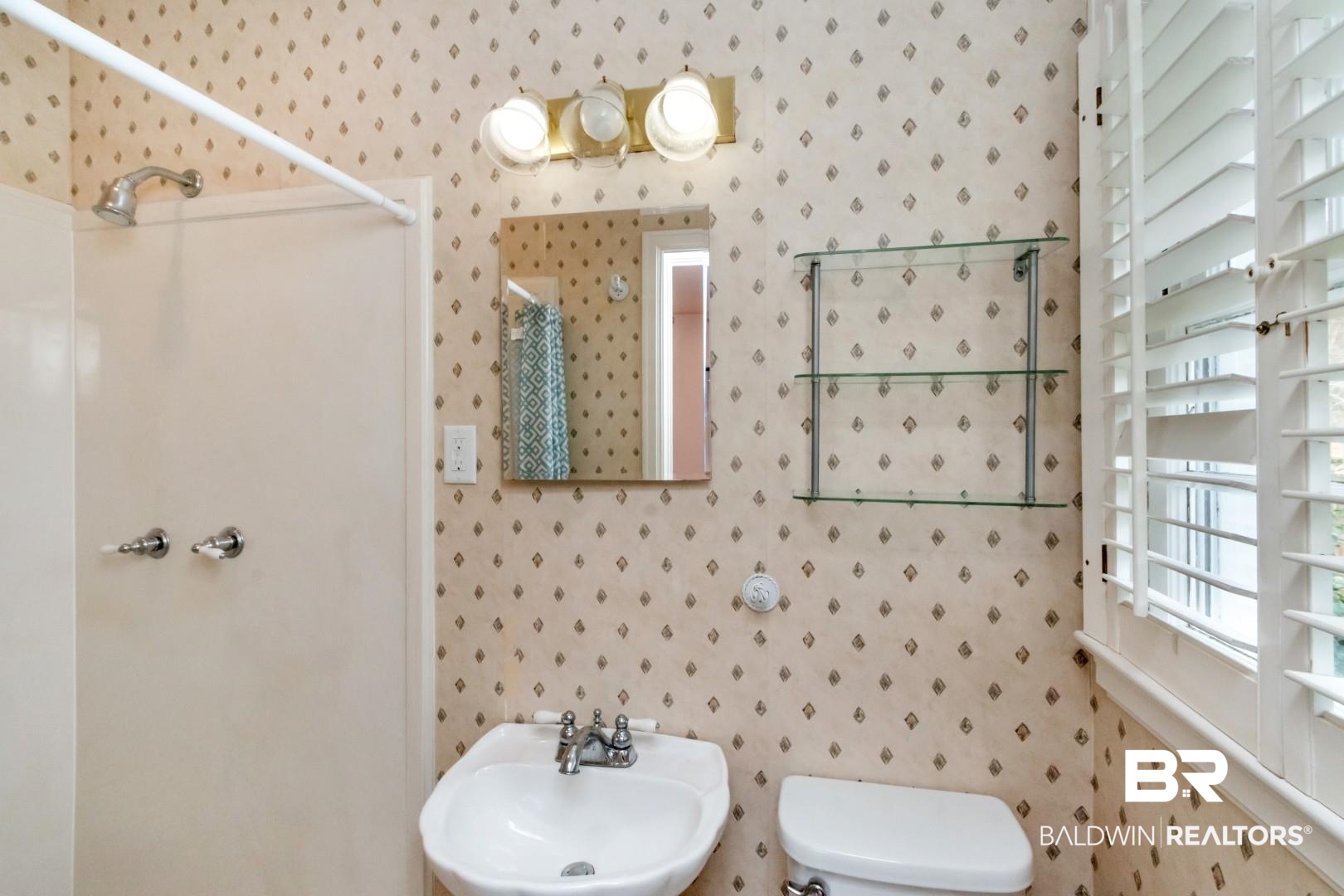 392037 | Photo 29