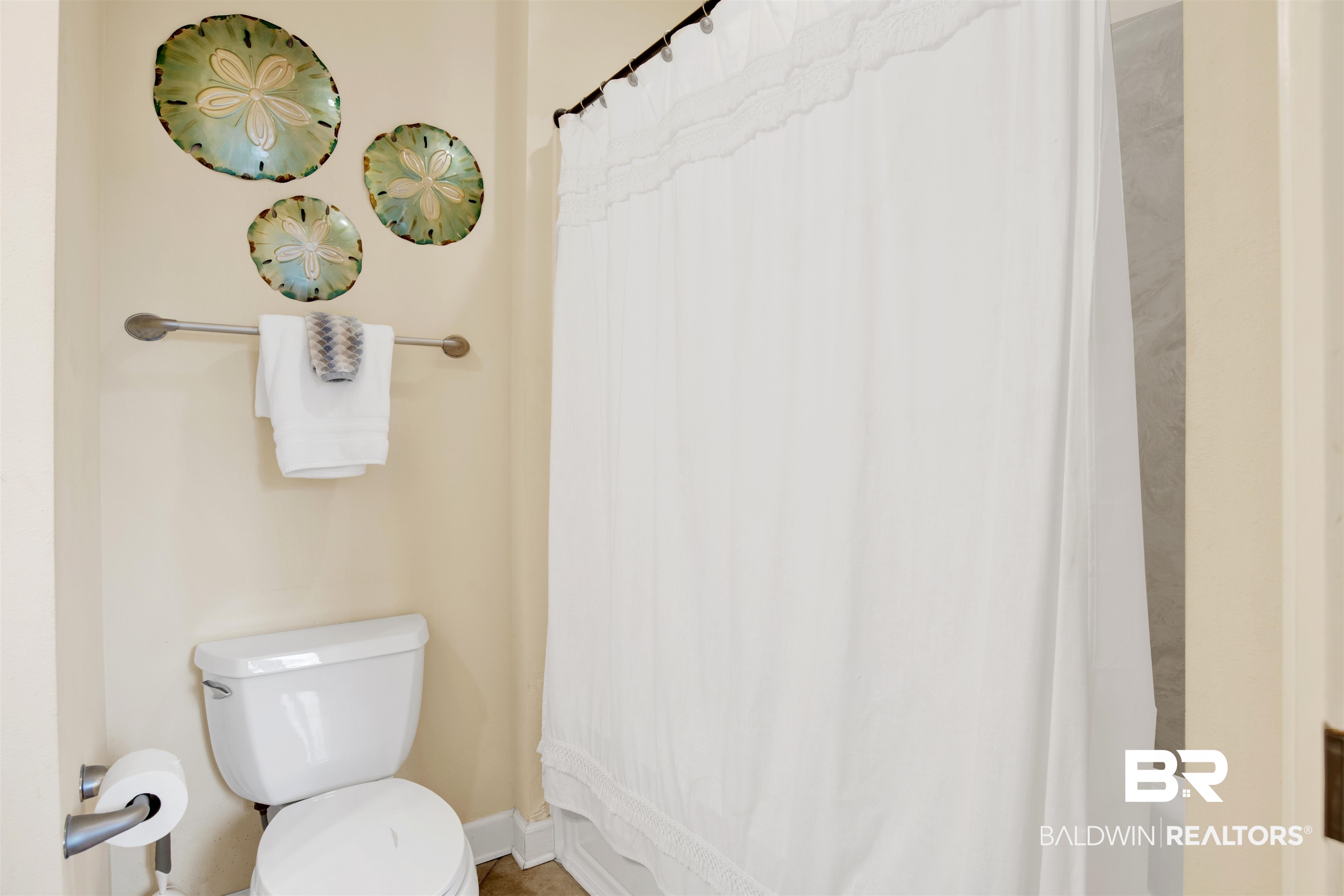 377108 | Photo 27