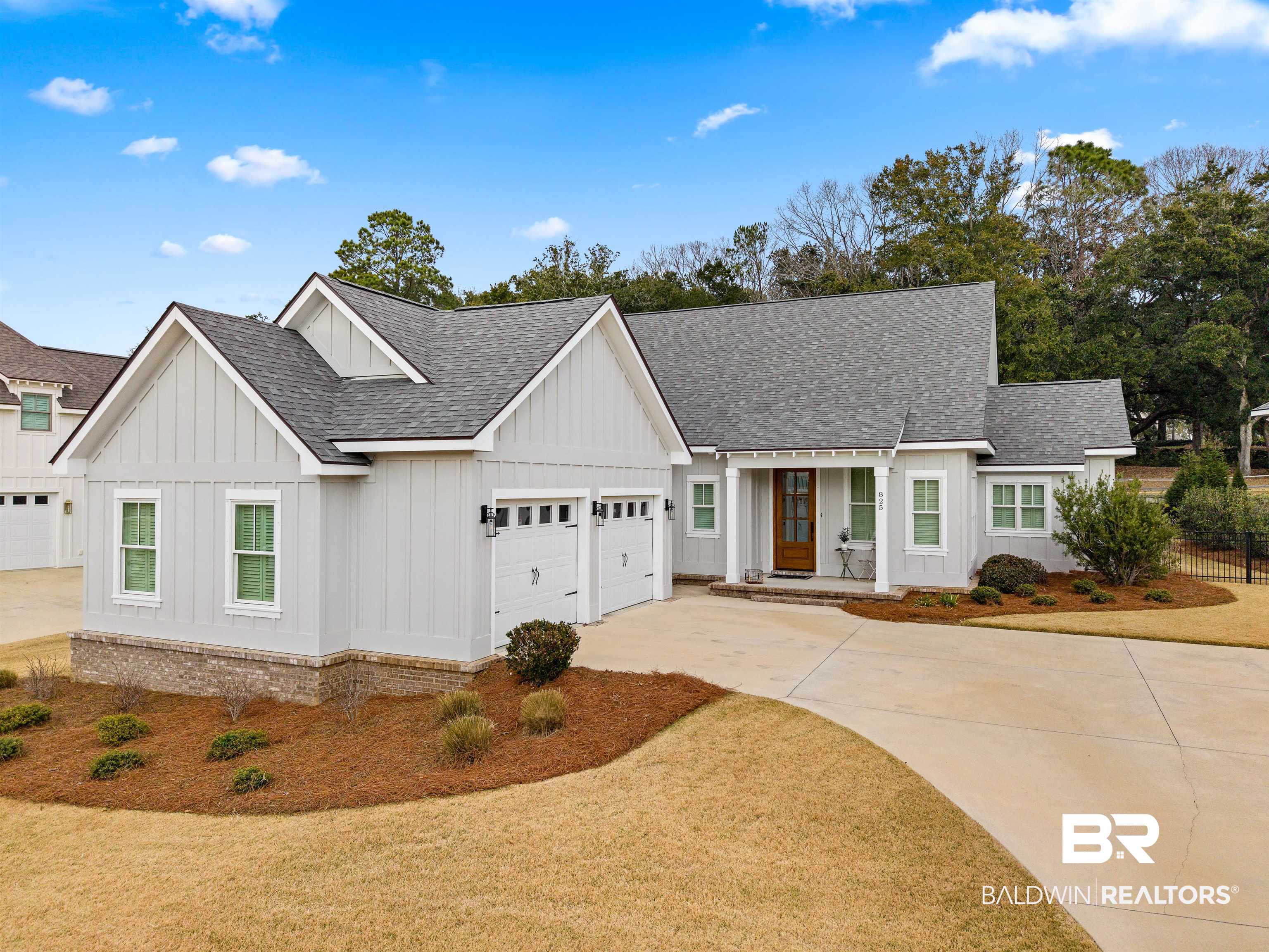 825 Apricot Lane 