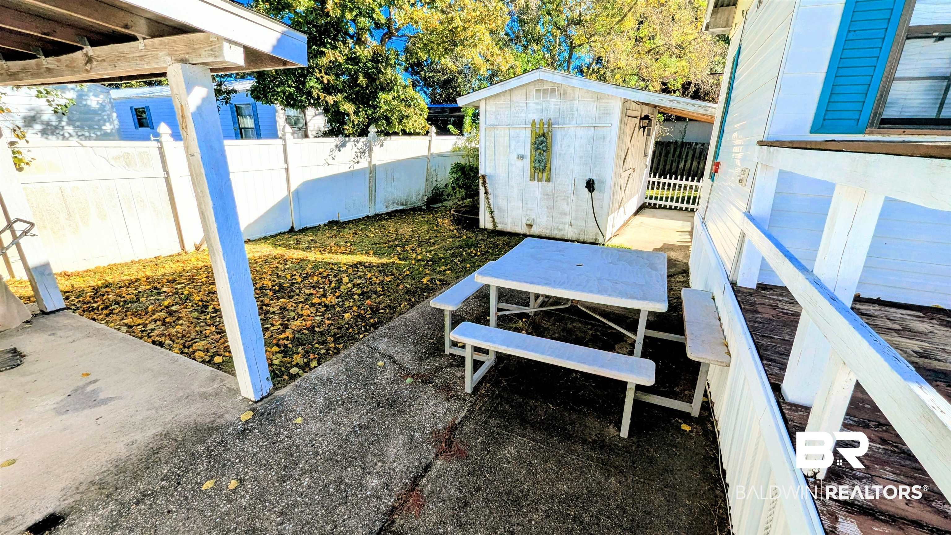 387926 | Photo 35