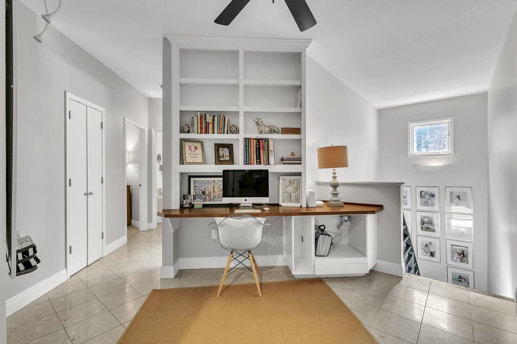 384045 | Photo 25