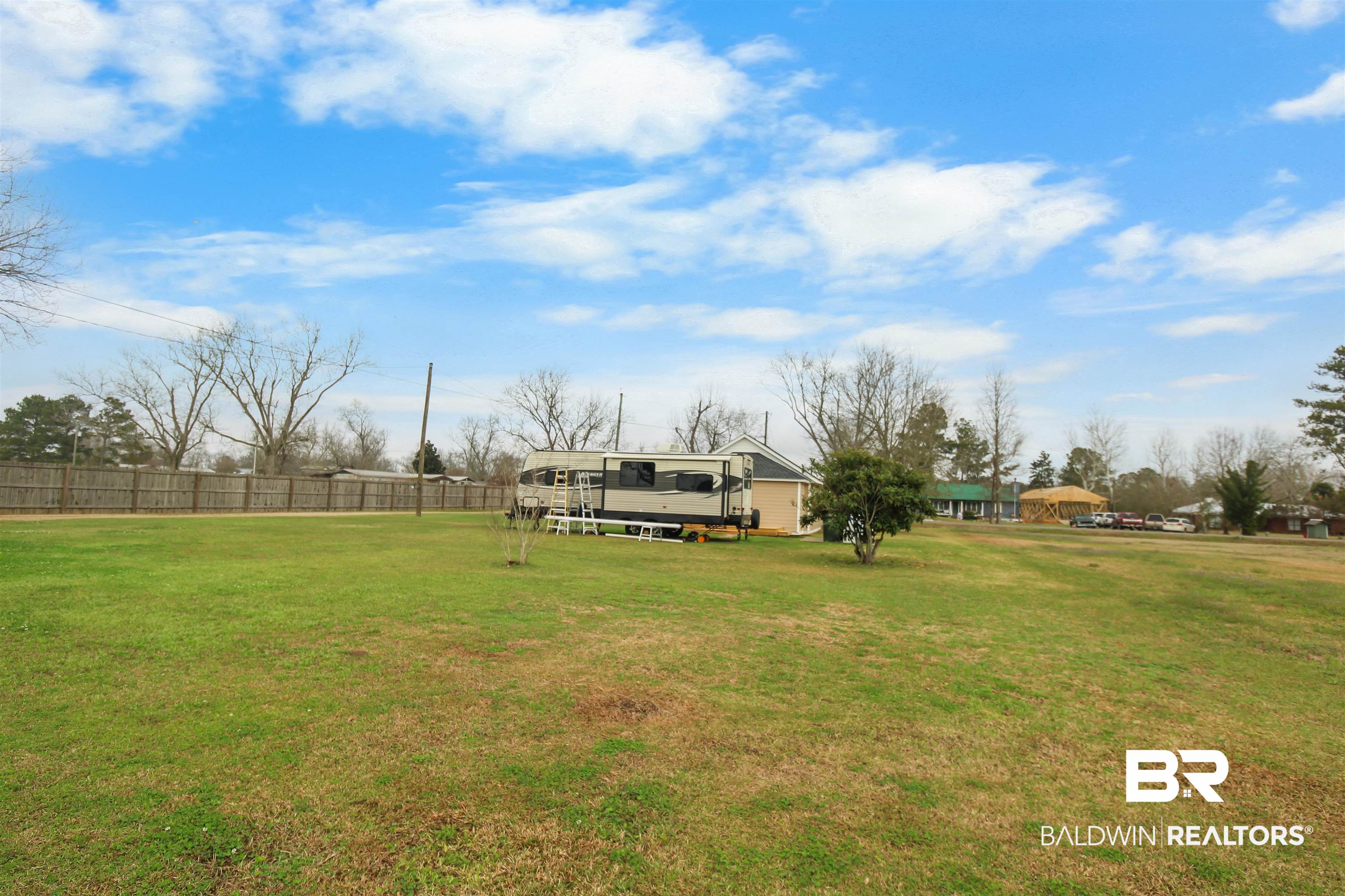 392351 | Photo 26