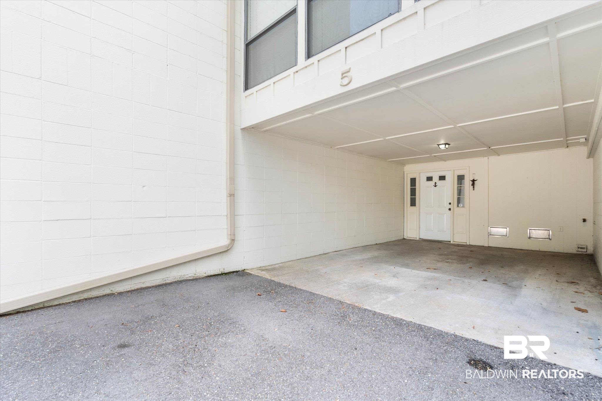381917 | Photo 2