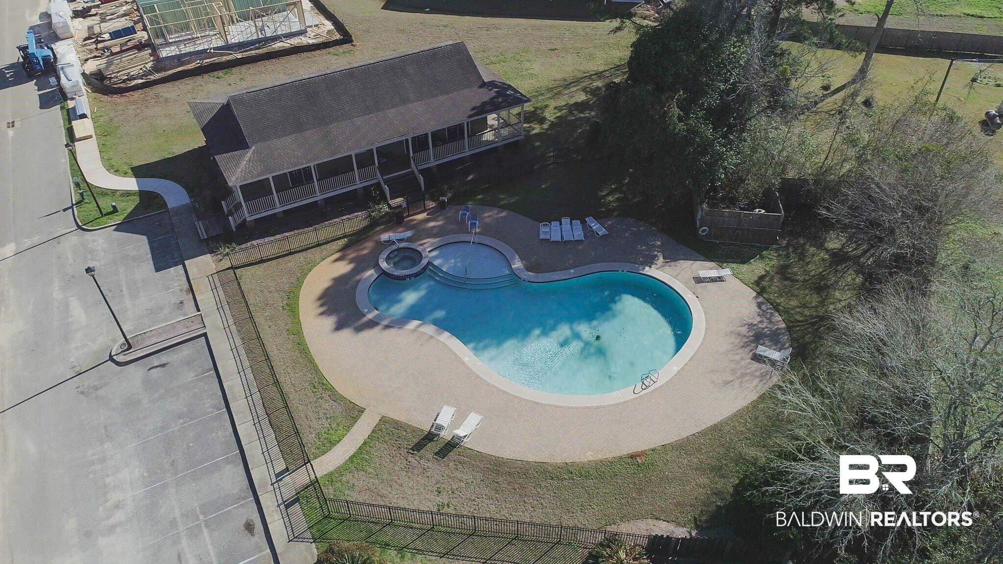 384667 | Photo 29