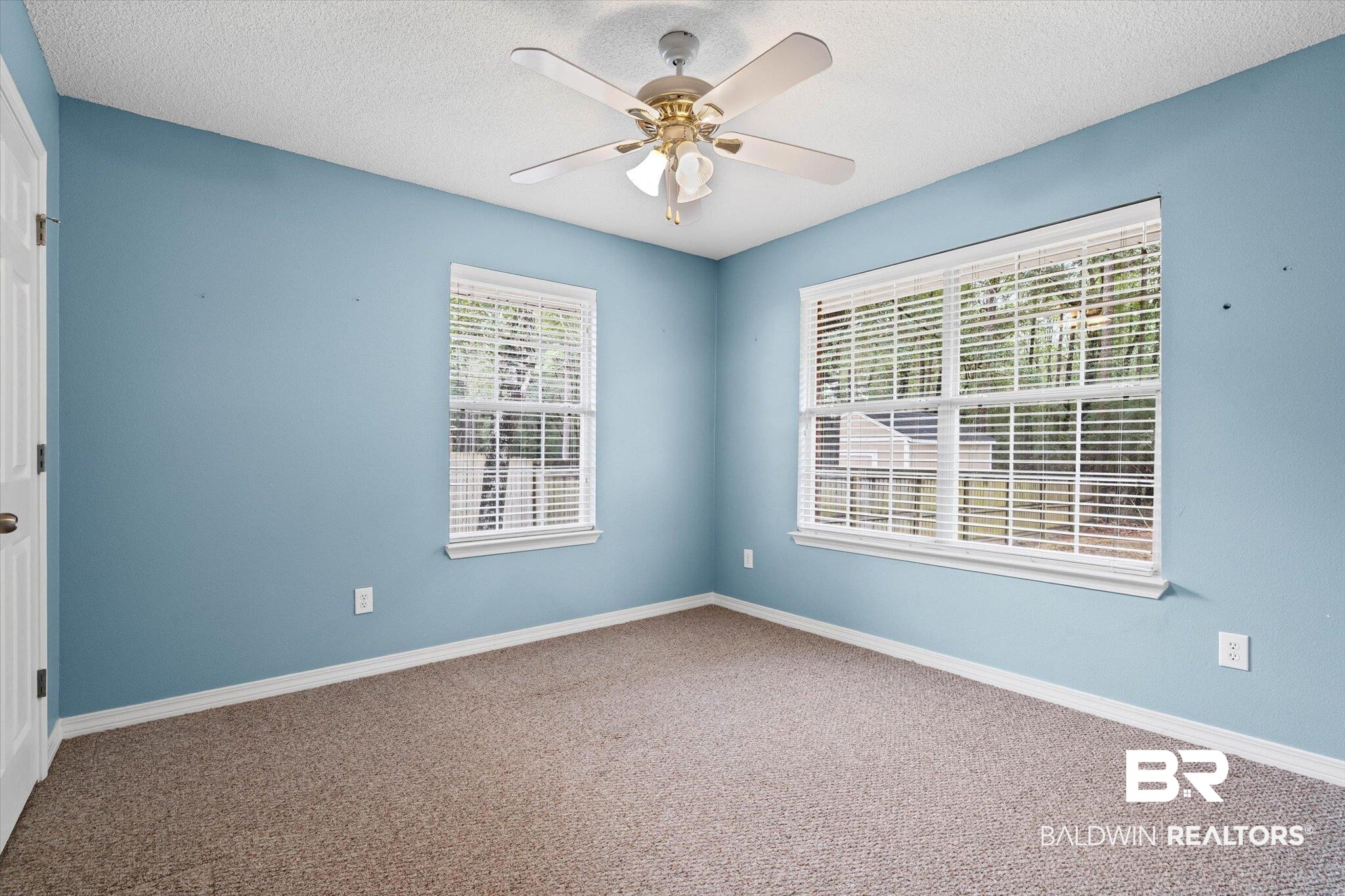 391381 | Photo 18