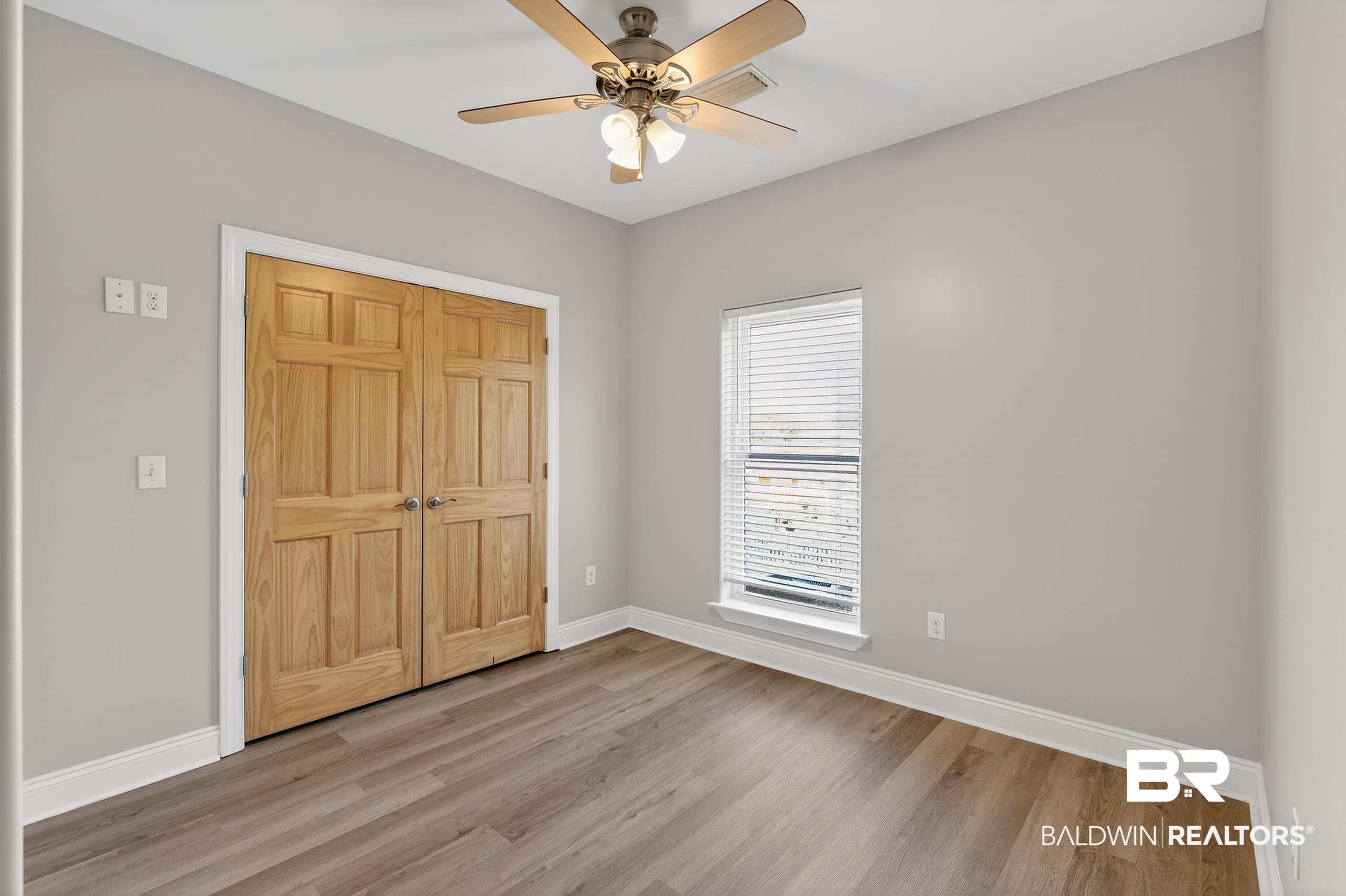 392829 | Photo 12