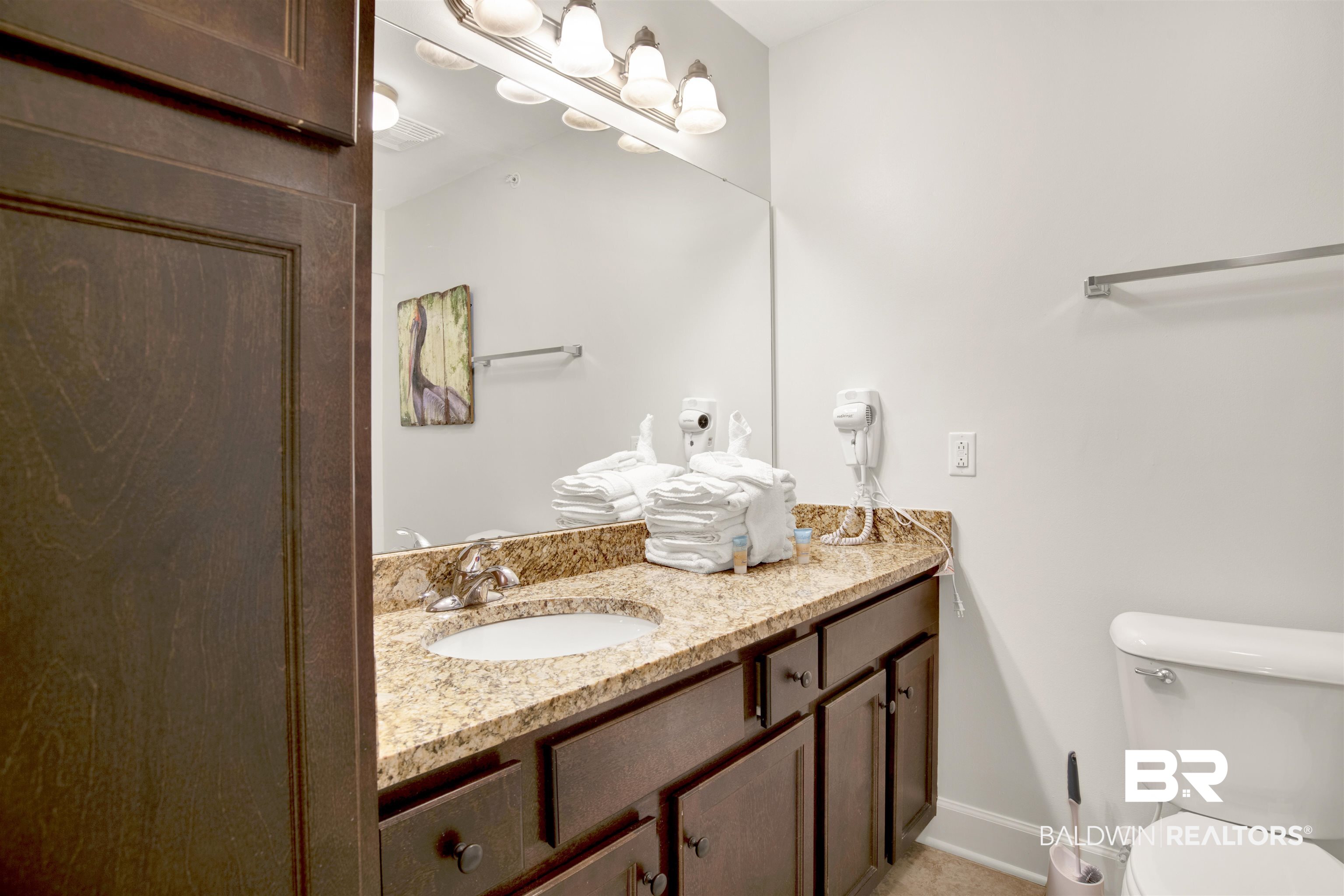 393071 | Photo 23