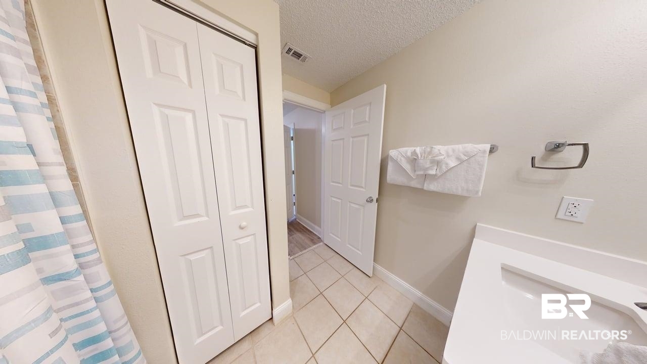 390591 | Photo 27