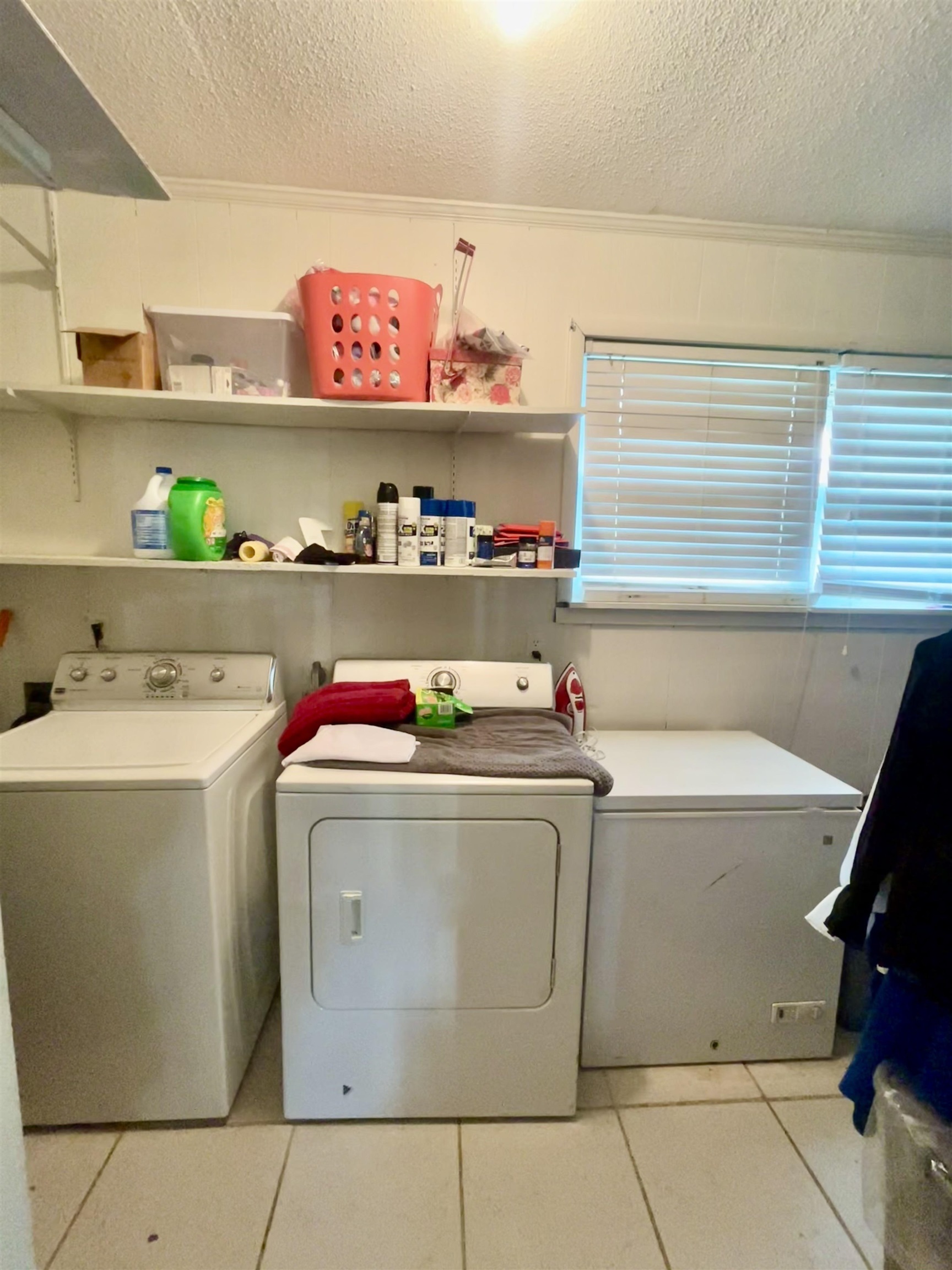 377963 | Photo 23