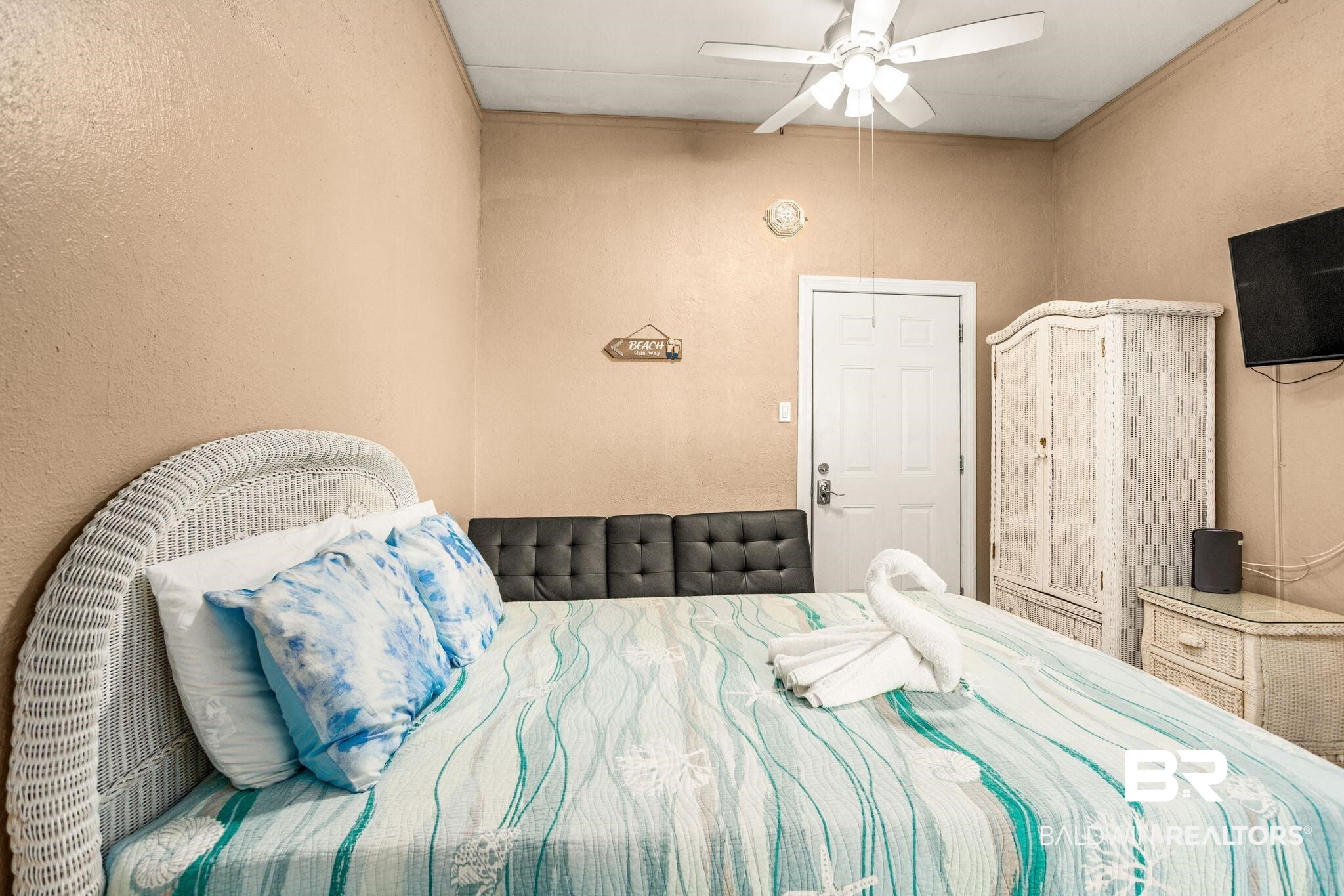 392078 | Photo 12