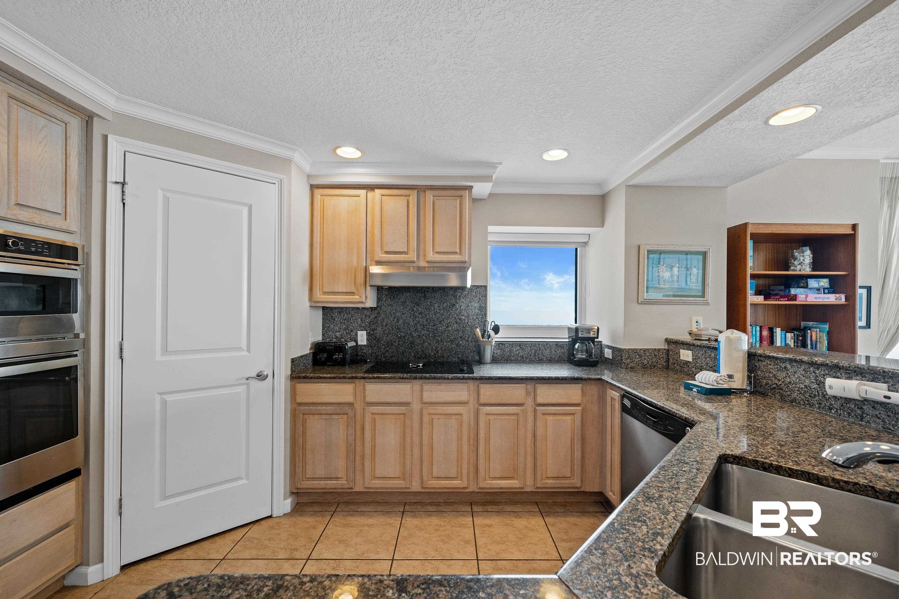 388944 | Photo 11