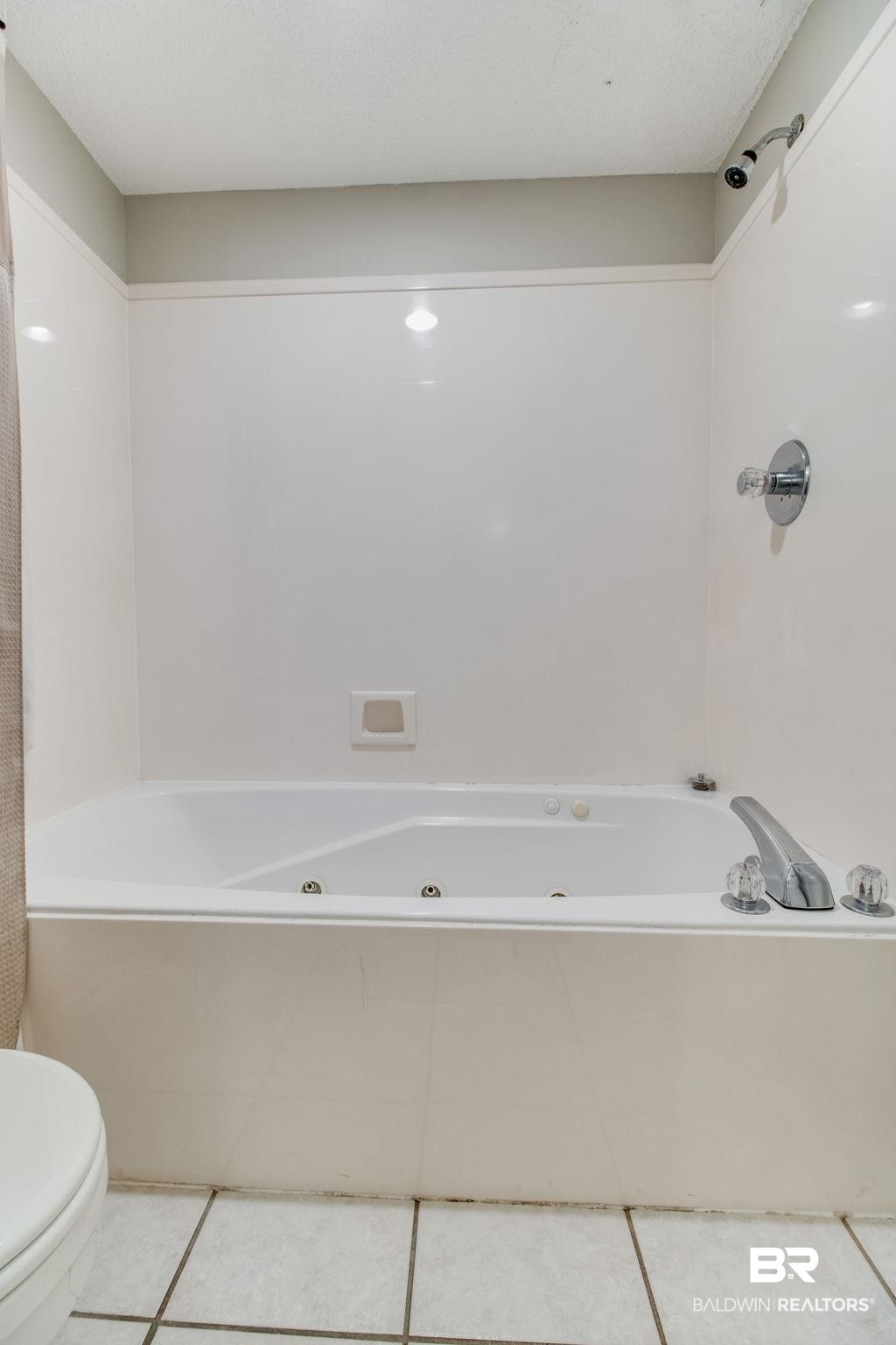 374409 | Photo 25