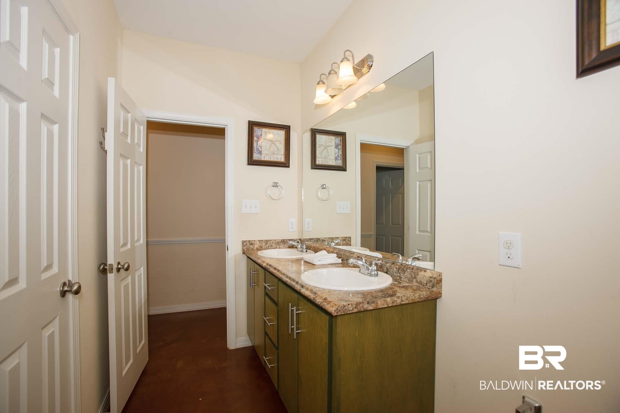 340047 | Photo 27