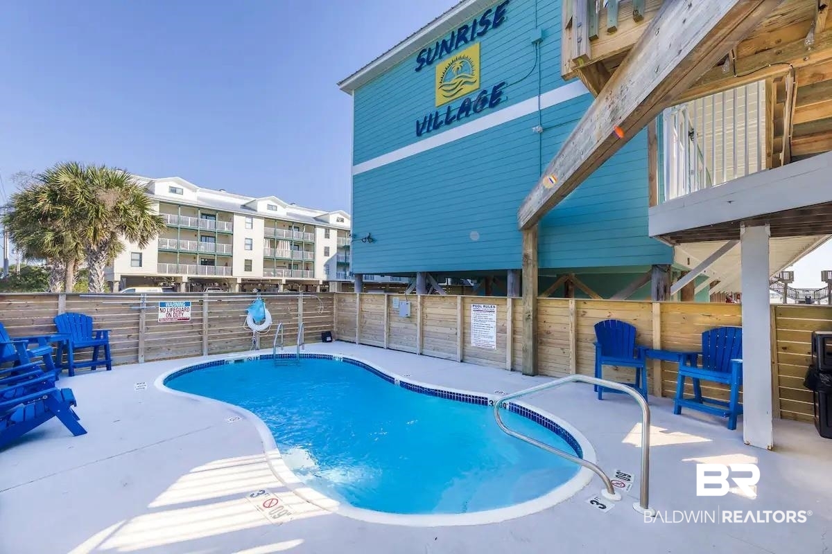 Condos for Sale in Sunrise Village