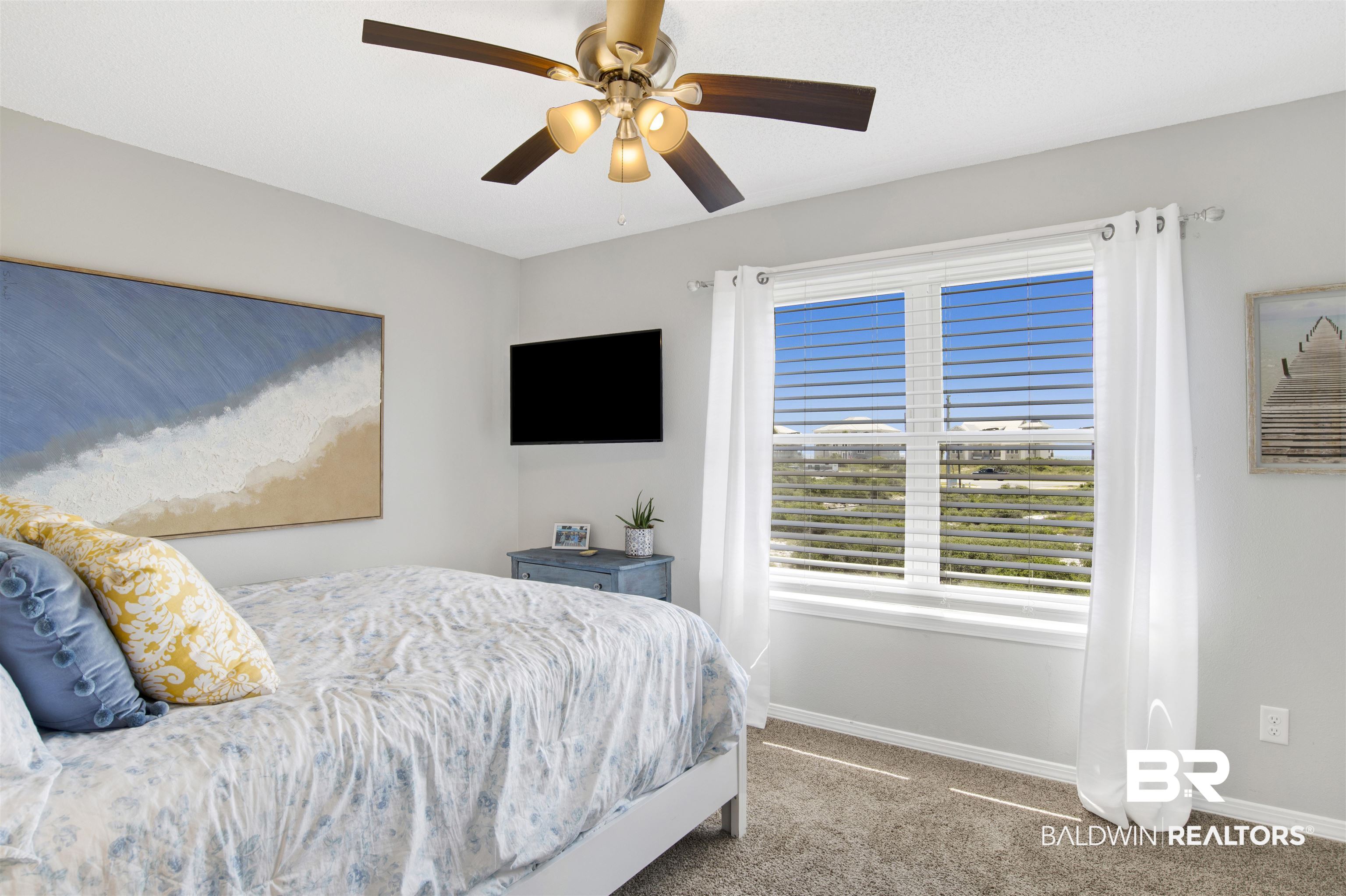 384877 | Photo 18