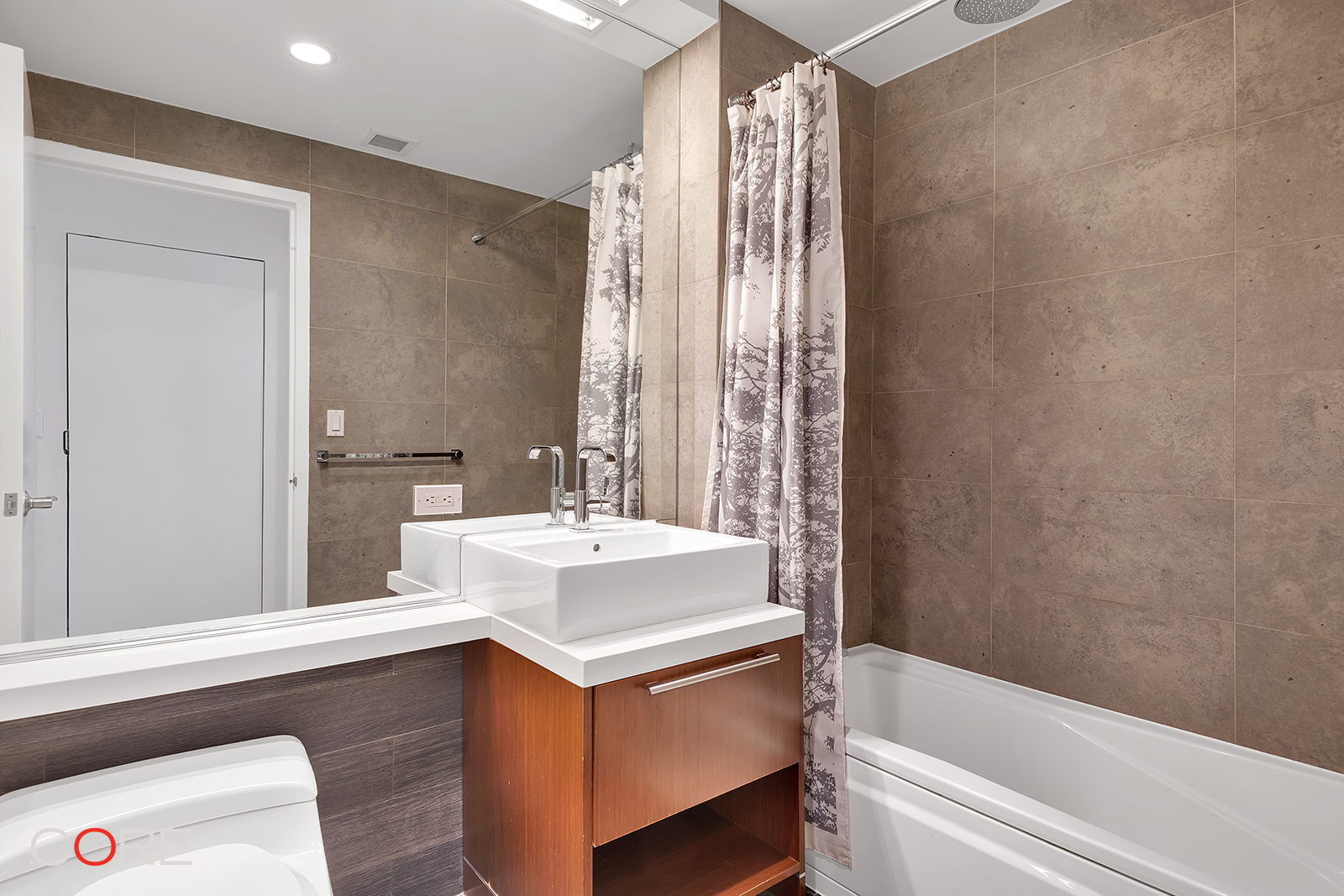 305 West 16th Street Chelsea New York NY 10011