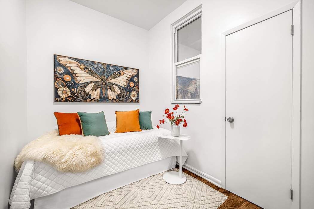 406 West 46th Street 3B Clinton New York NY 10036