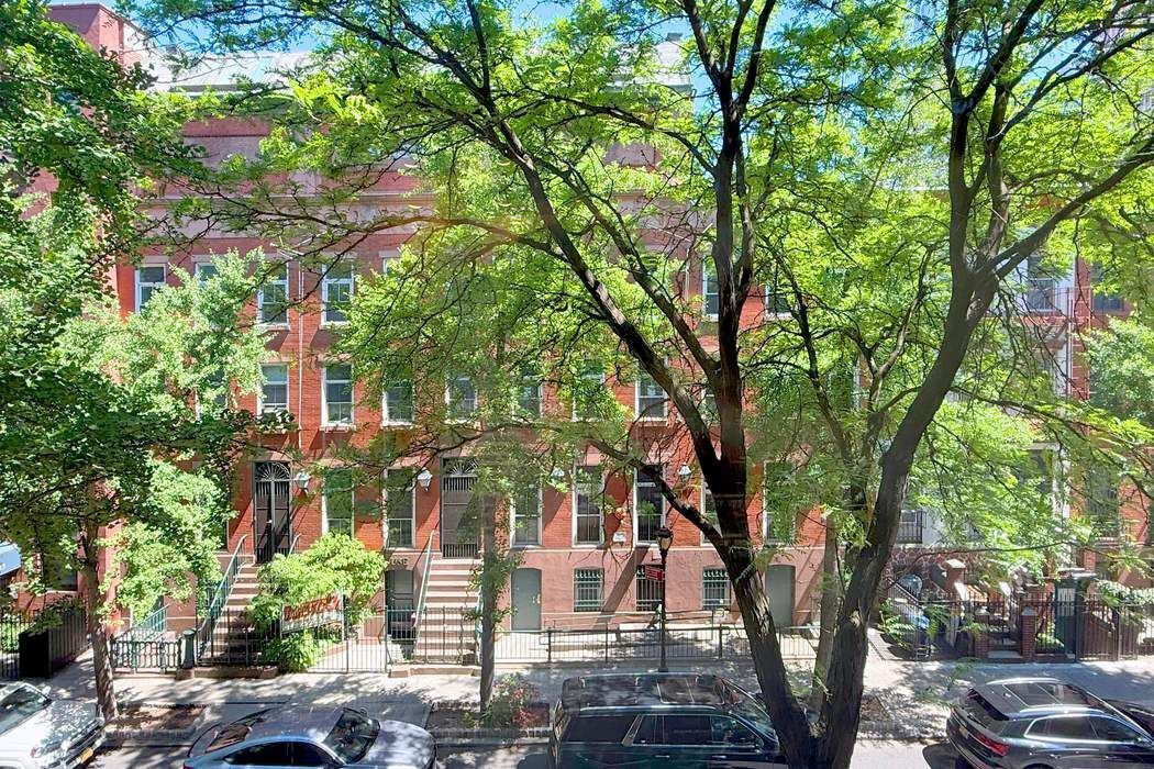 406 West 46th Street 3B Clinton New York NY 10036