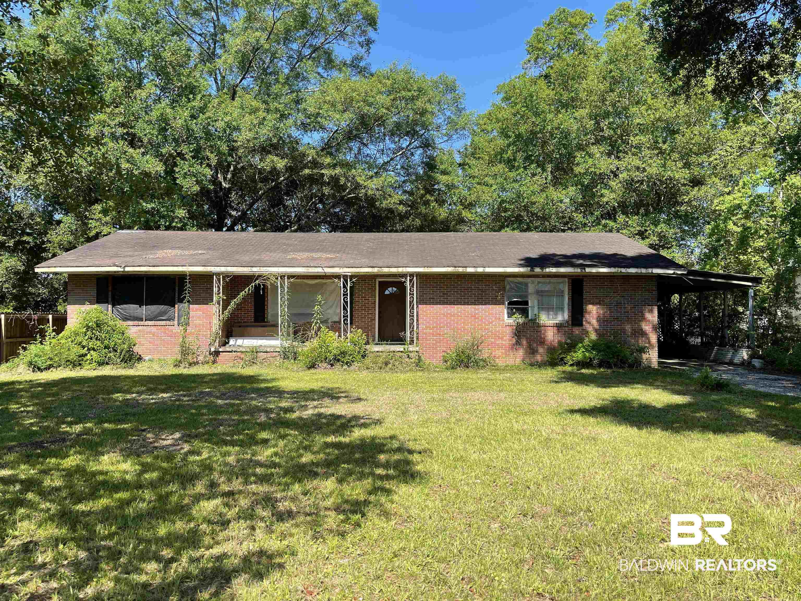Photo 2 of Single Family Residence at 847 Sidney E Manning Blvd, Flomaton, AL 36441 | MLS# 331447 |  | Sold on 2022-08-11
