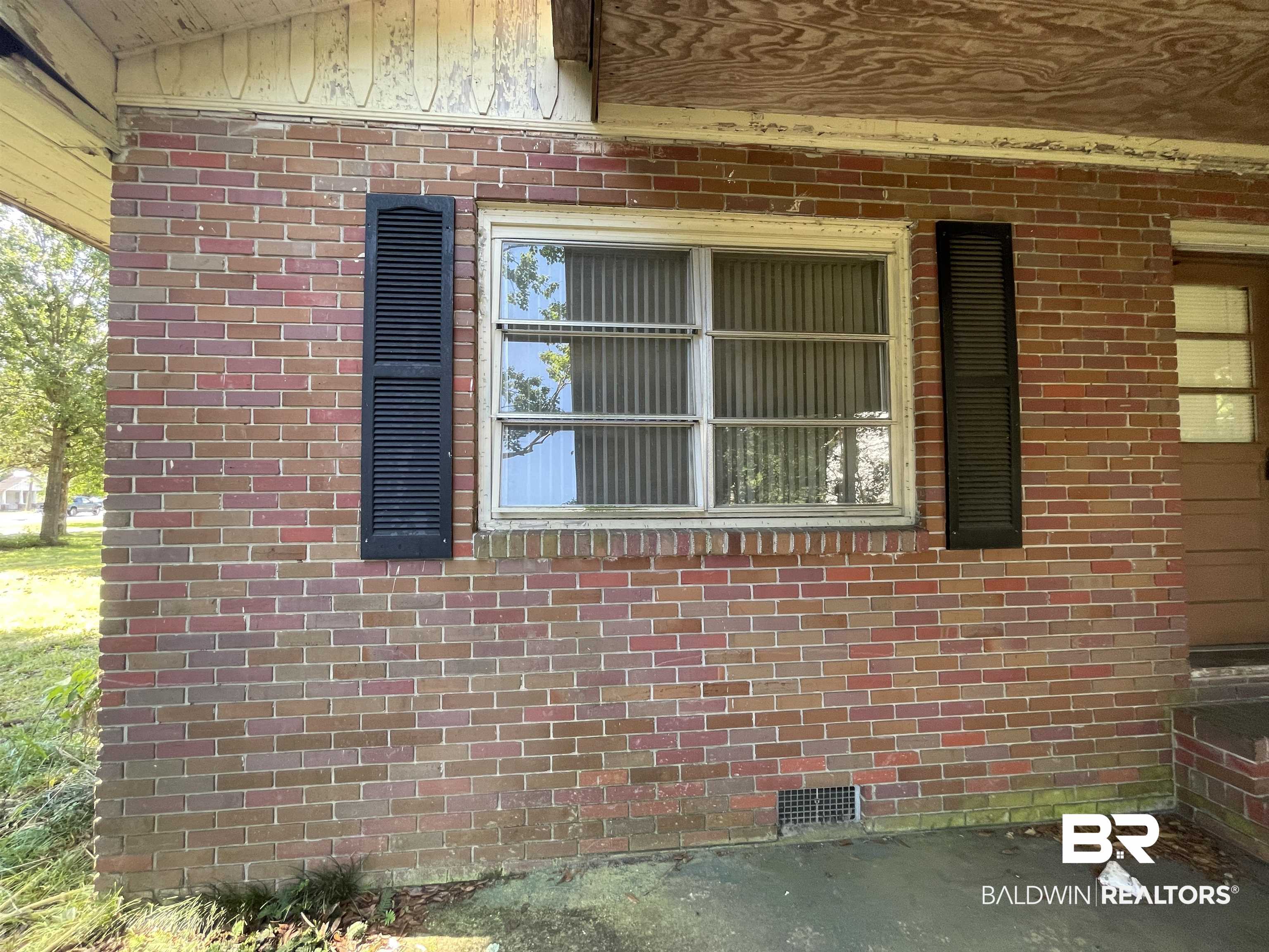Photo 5 of Single Family Residence at 847 Sidney E Manning Blvd, Flomaton, AL 36441 | MLS# 331447 |  | Sold on 2022-08-11