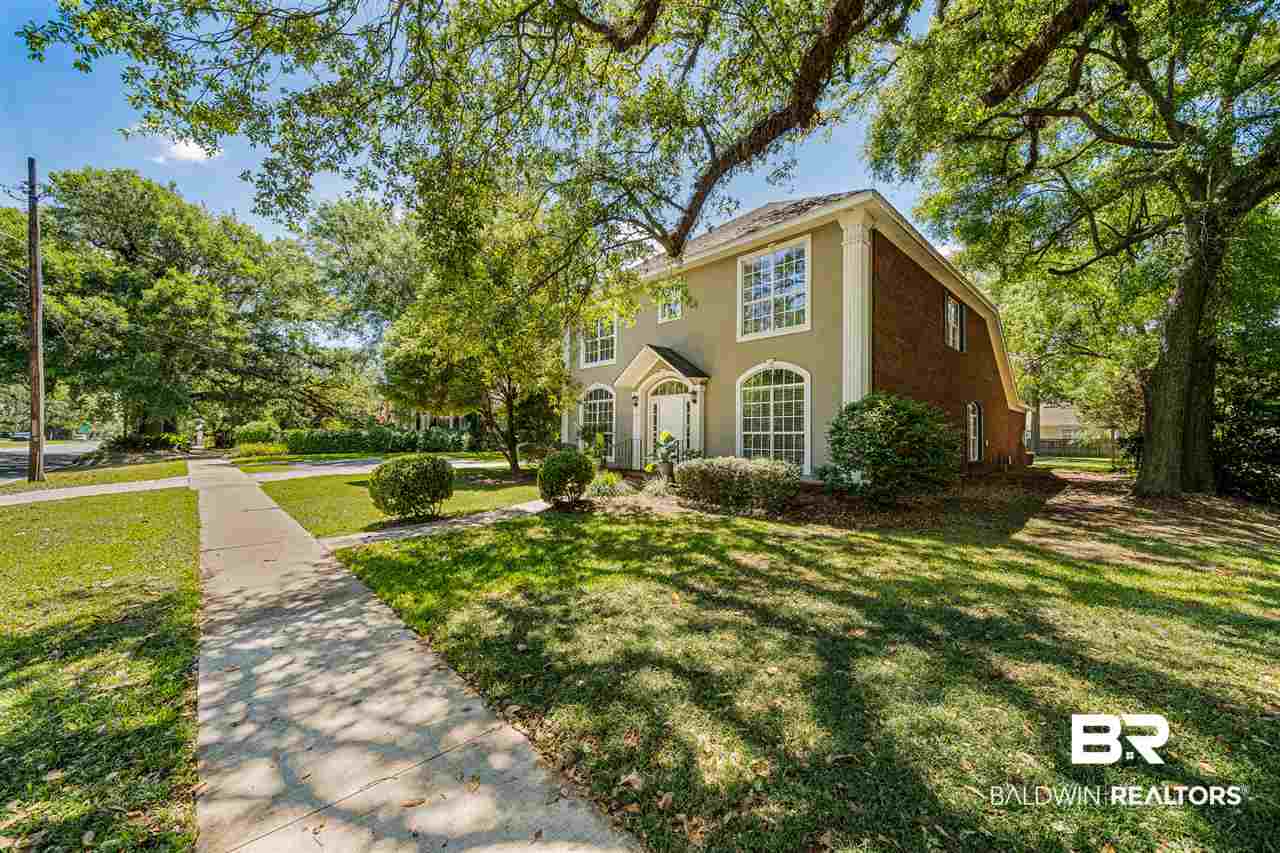 3rd image of 1825 Spring Hl Ave, Mobile, AL 36607 | MLS# 299530