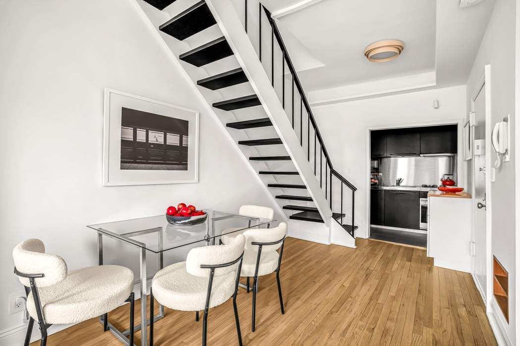 281 West 11th Street 4/5D W. Greenwich Village New York NY 10014