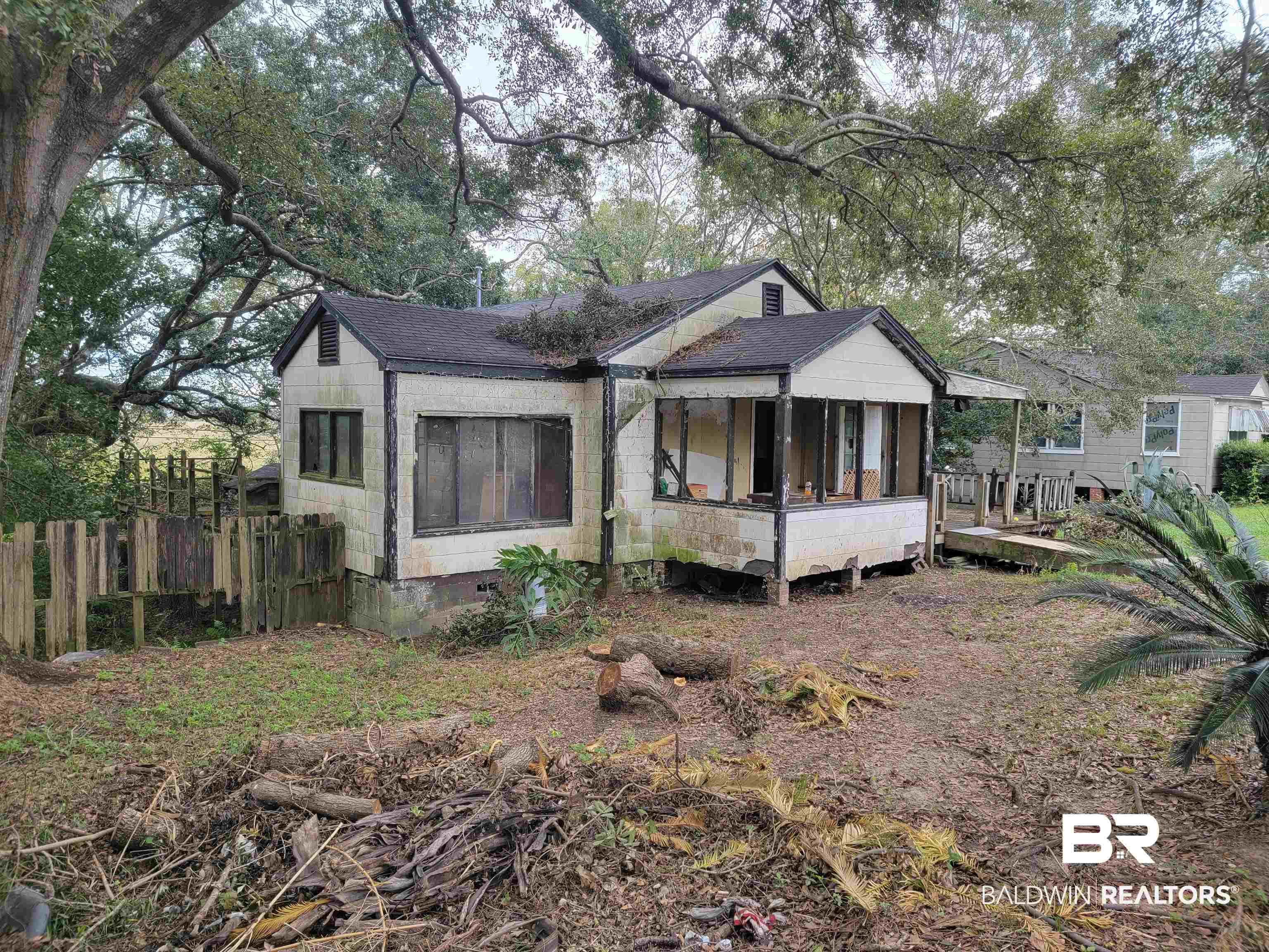 2nd image of 16 Ryan St, Chickasaw, AL 36611 | MLS# 331371