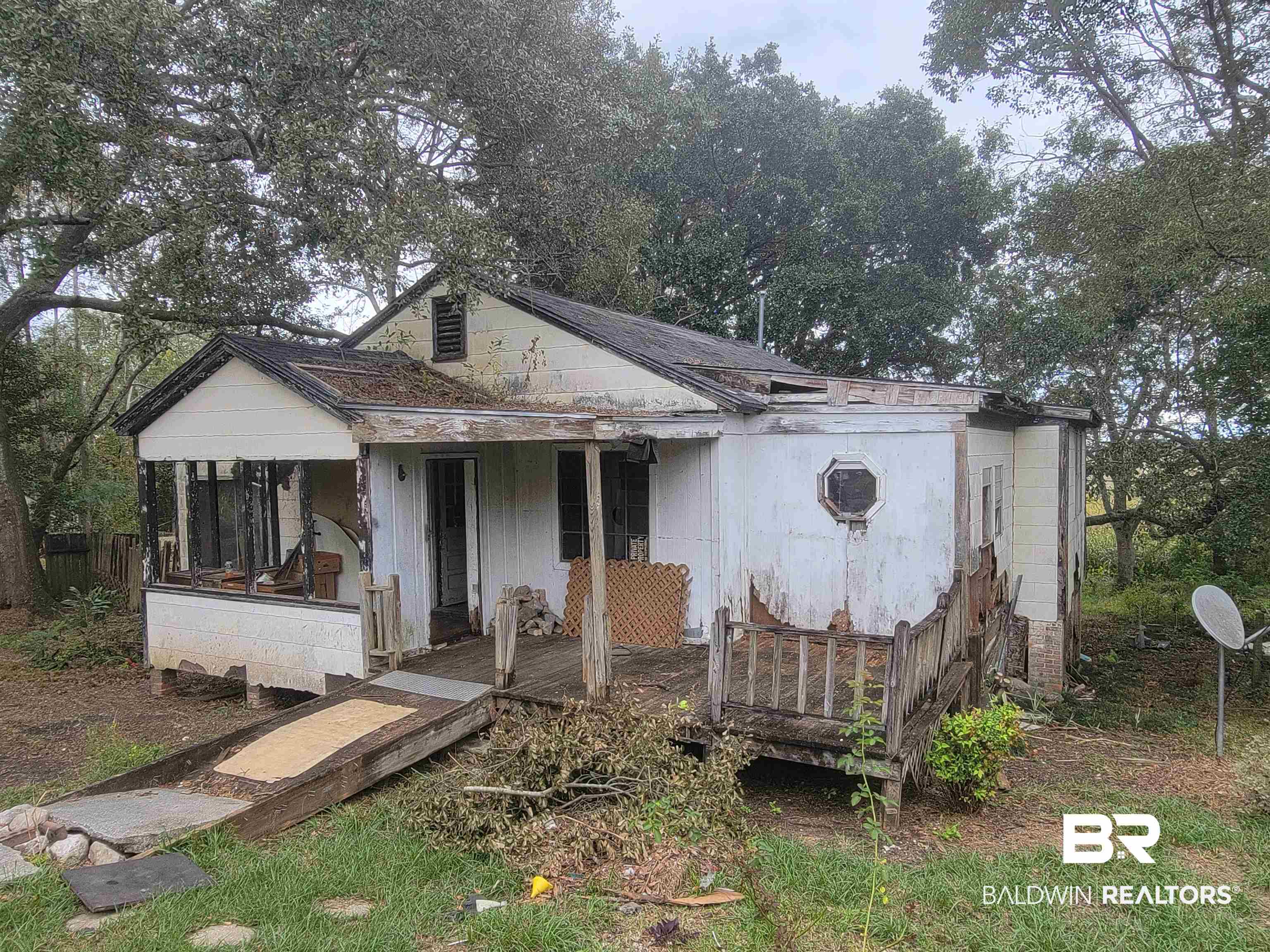 4th image of 16 Ryan St, Chickasaw, AL 36611 | MLS# 331371