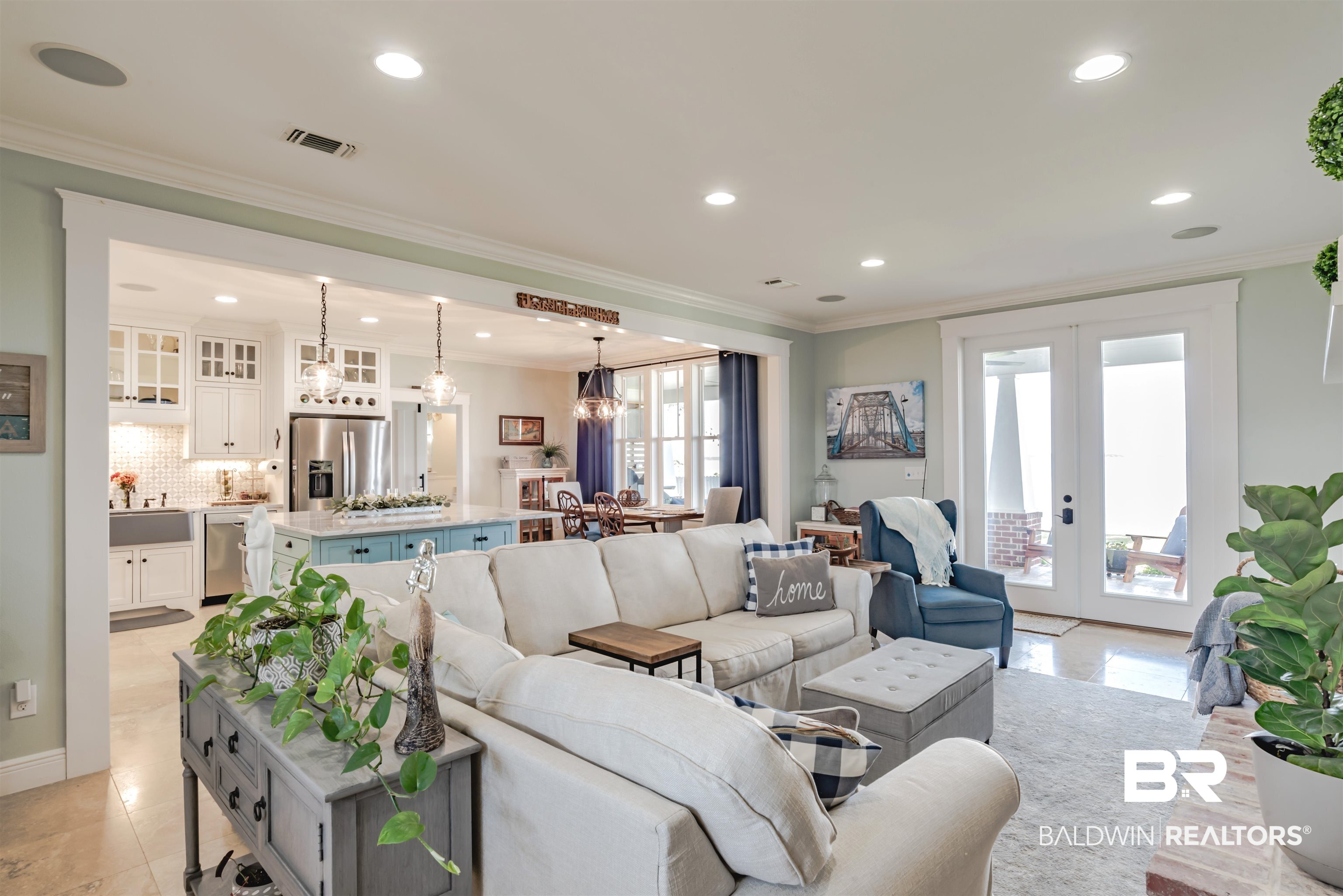 Photo 1 of Single Family Residence at 4661 Isles Dr, Pensacola, FL 32507 | MLS# 338408 |  | Sold on 2023-02-23