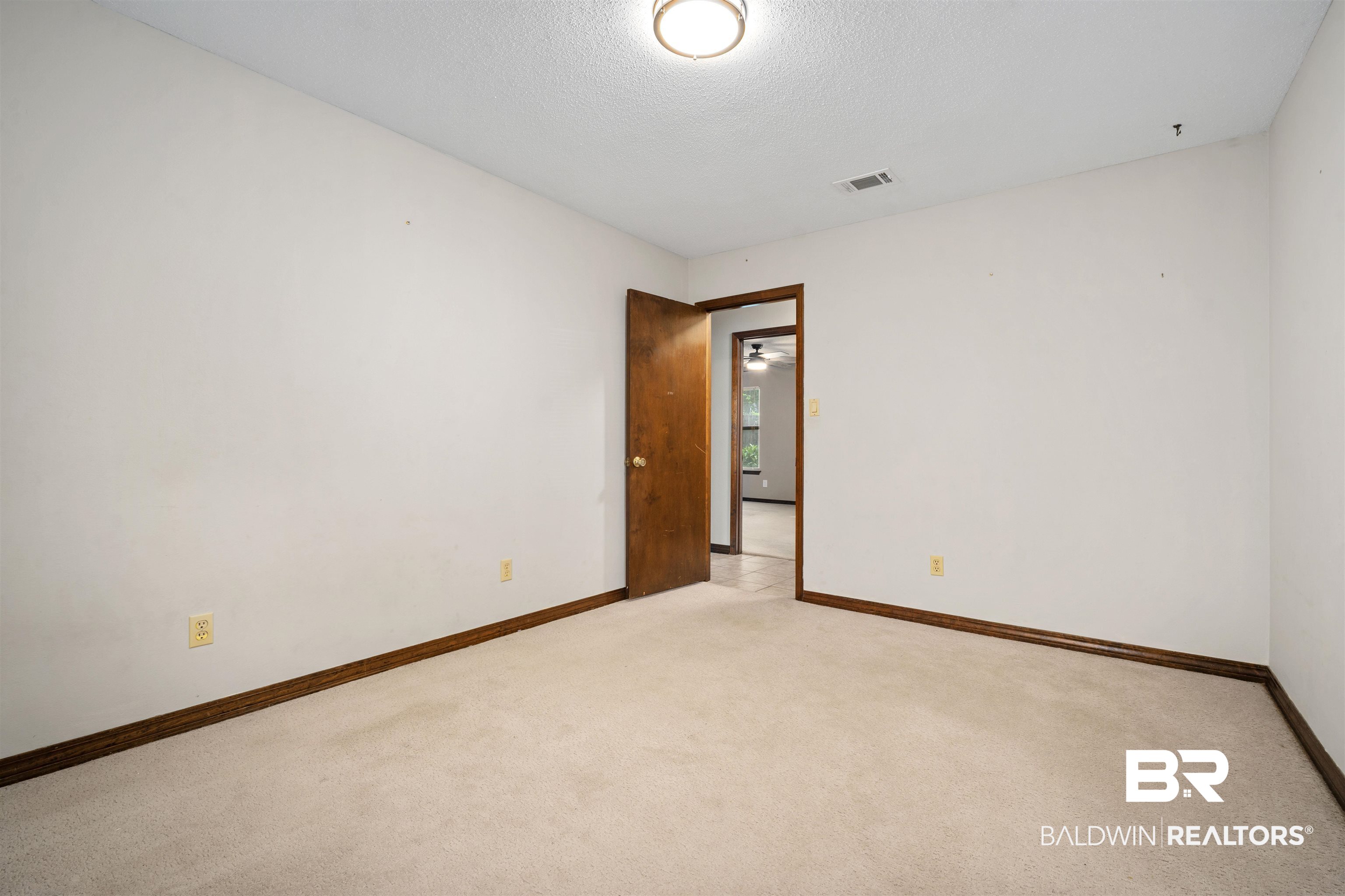 393348 | Photo 18