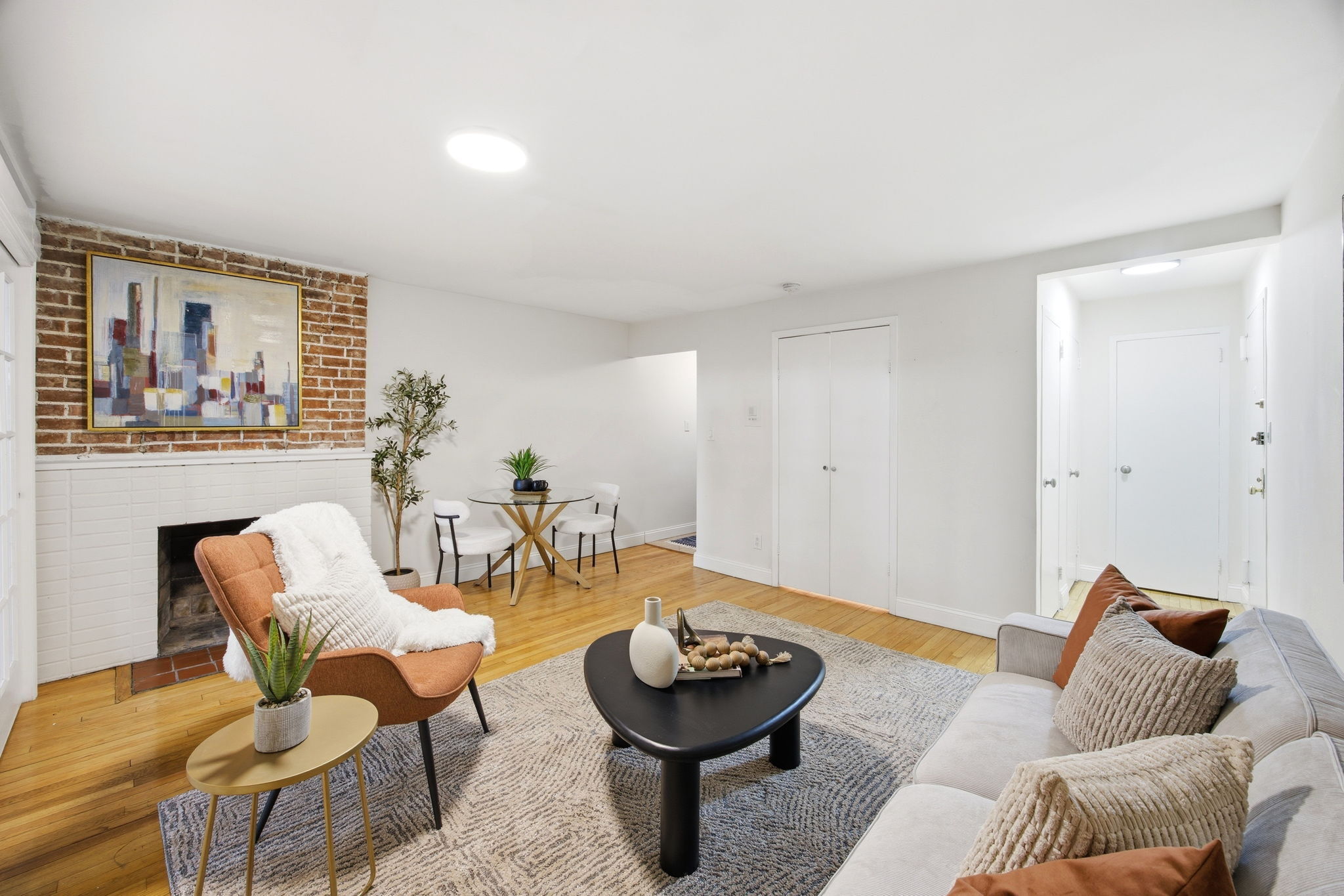 130 East 17th Street 1A Gramercy Park New York NY 10003