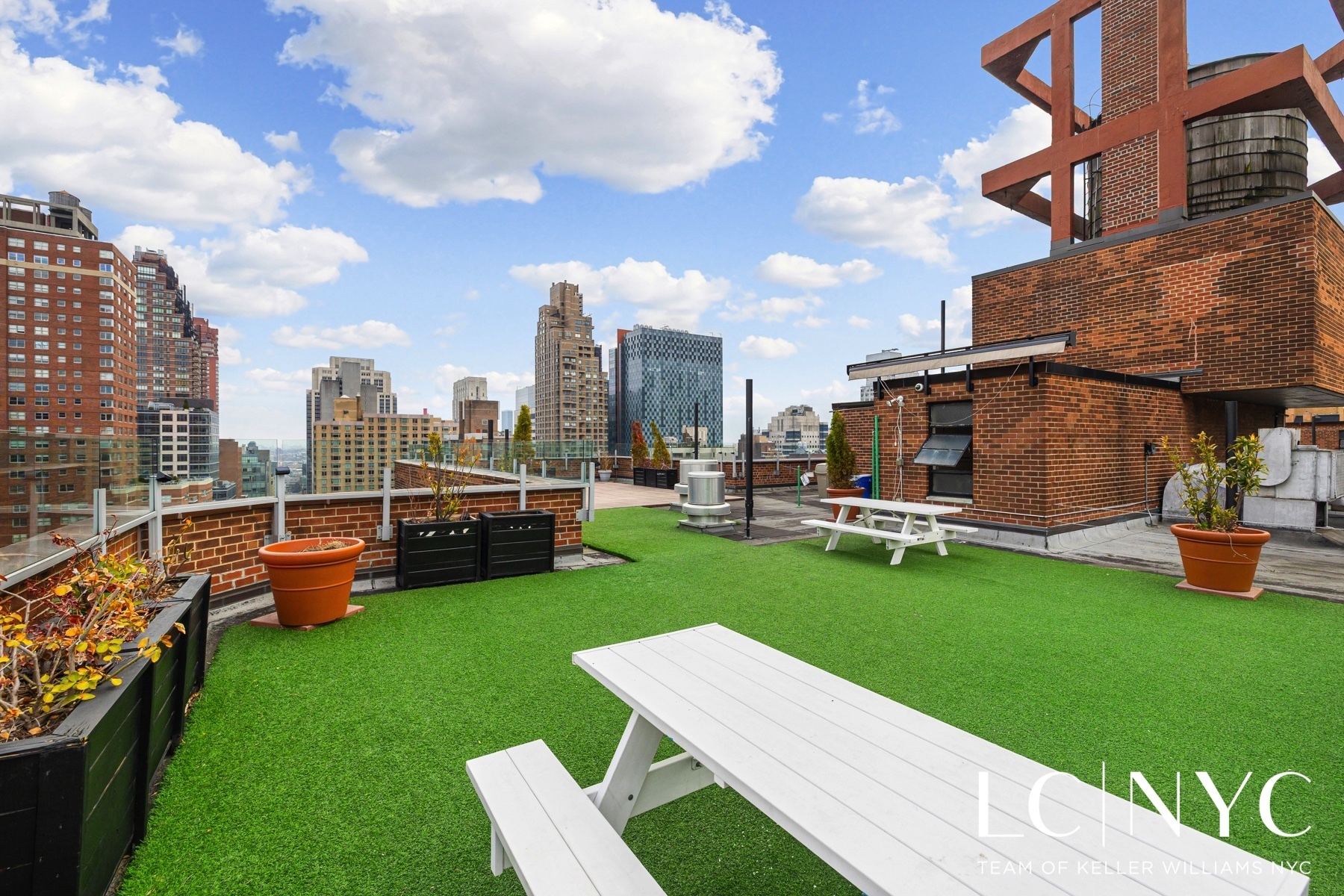 300 East 71st Street Upper East Side New York NY 10021