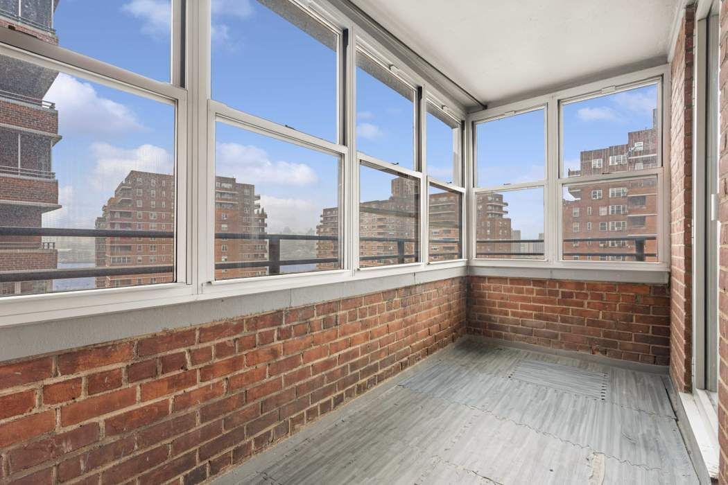 477 FDR Drive M1604 Lower East Side New York NY 10002