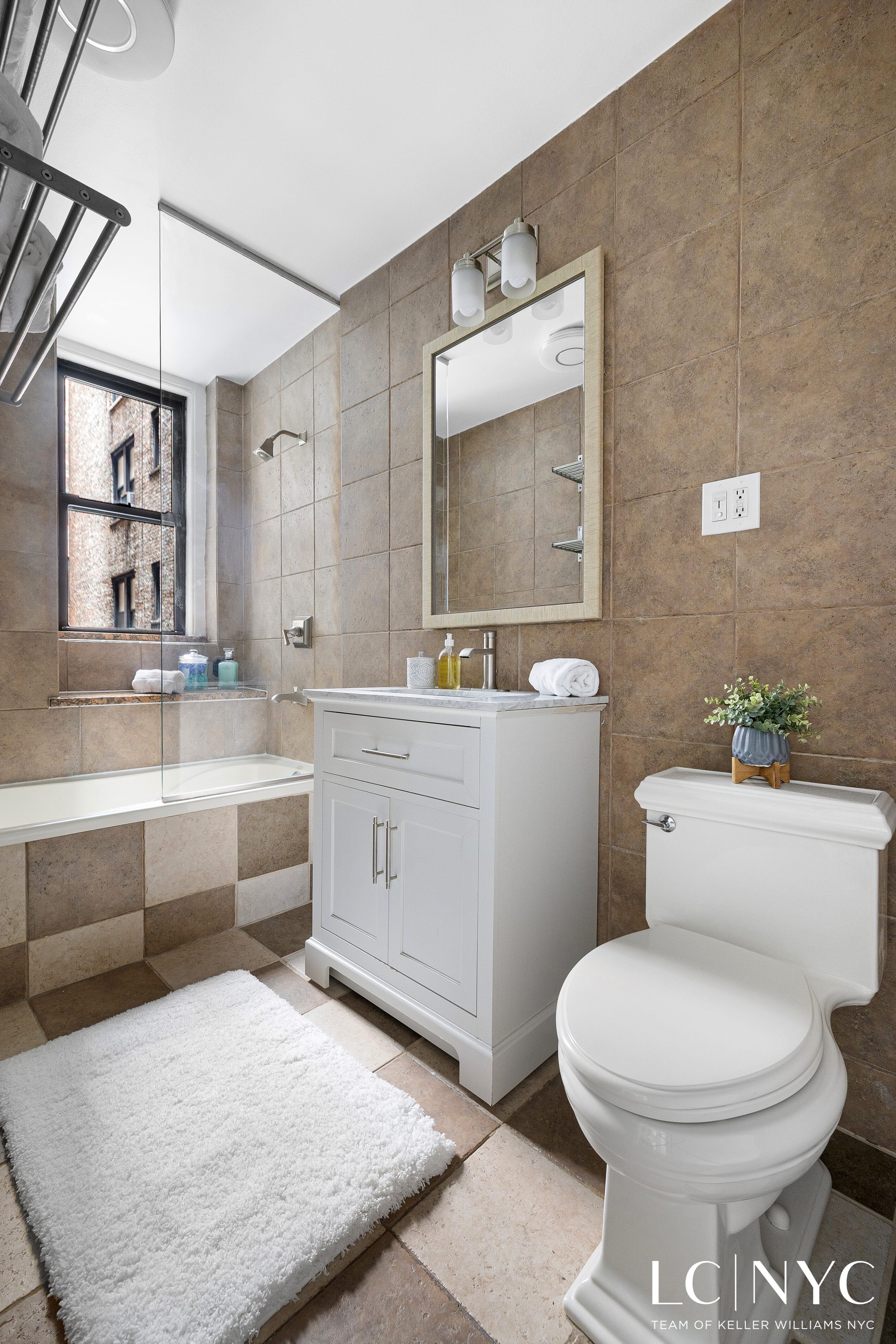 146 East 49th Street 2B Turtle Bay New York NY 10017