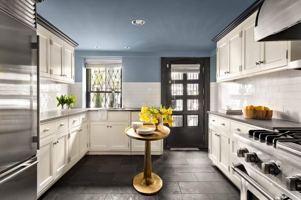 244 East 49th Street Turtle Bay New York NY 10017