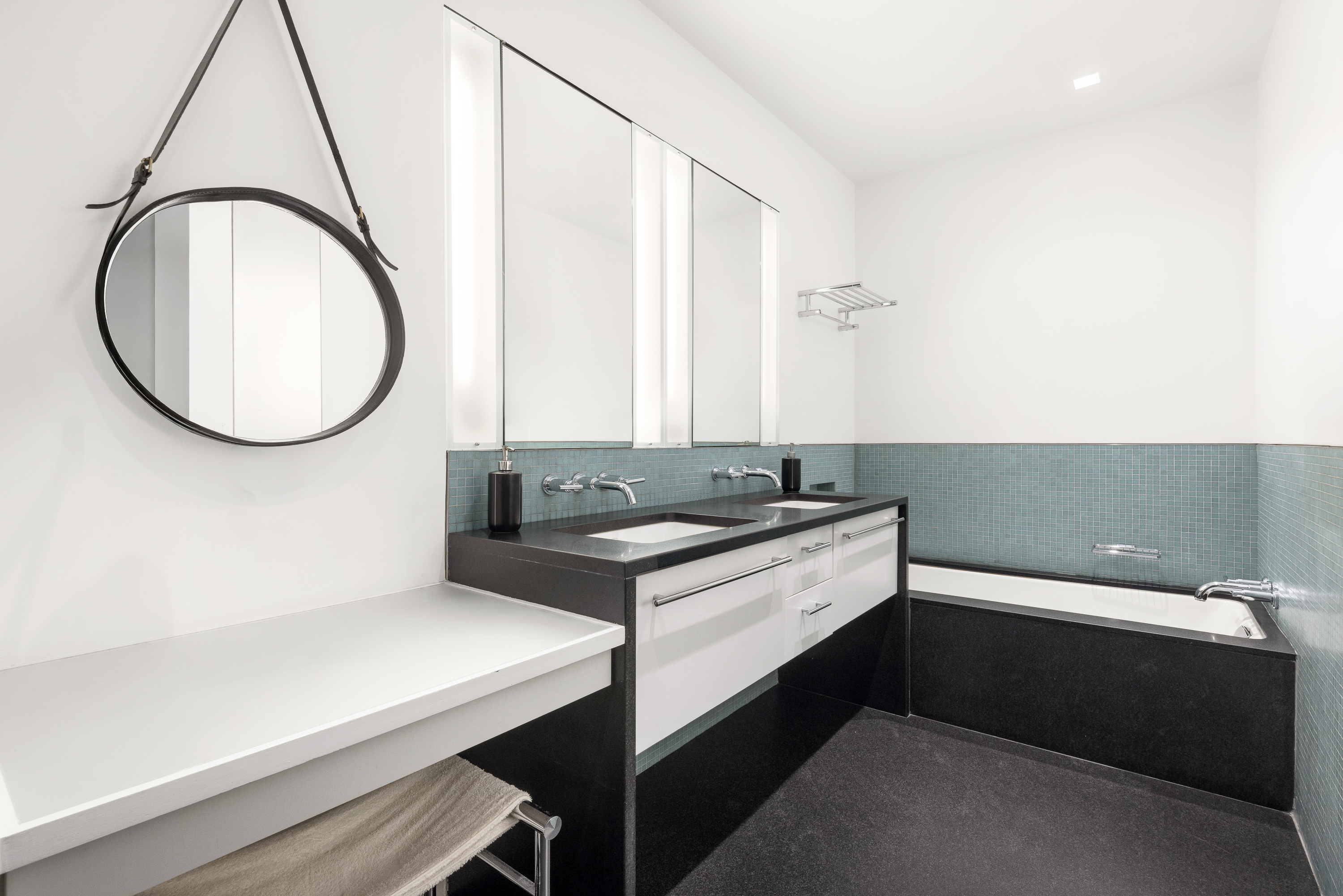 900 Park Avenue 5BC Upper East Side New York NY 10075