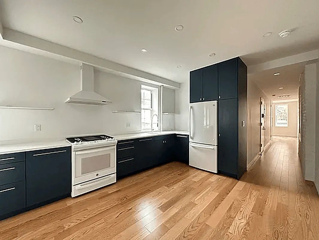 274 West 12th Street W. Greenwich Village New York NY 10014