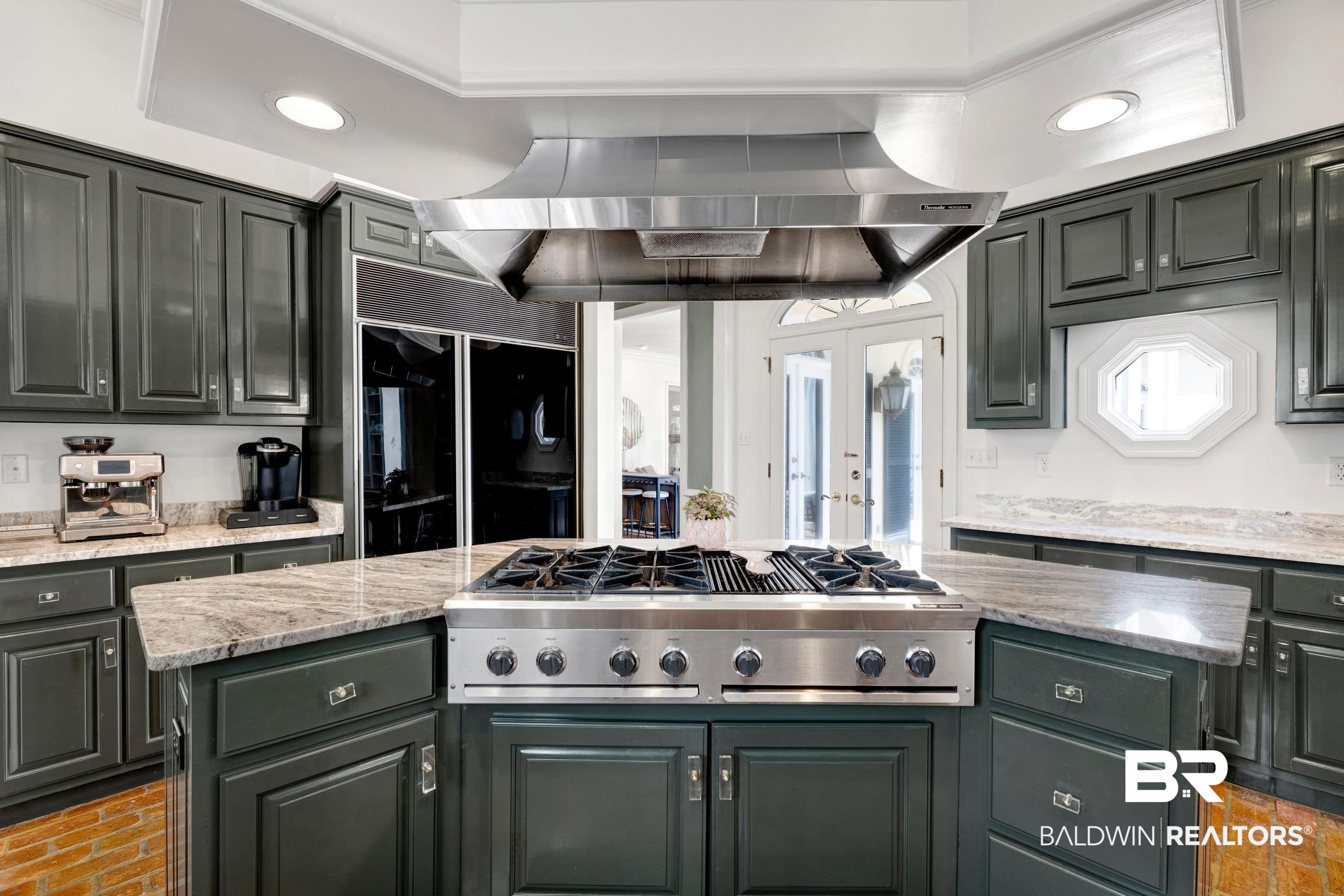393371 | Photo 9