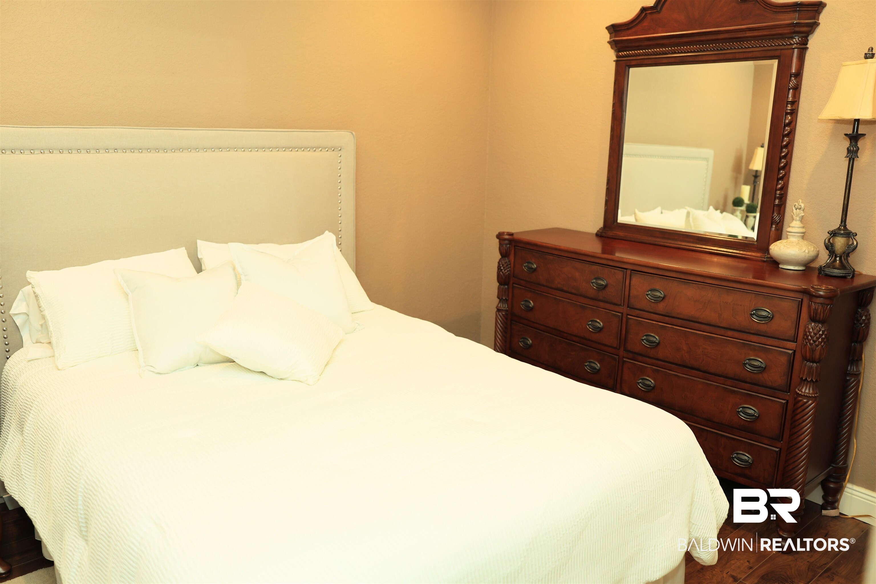 393513 | Photo 24