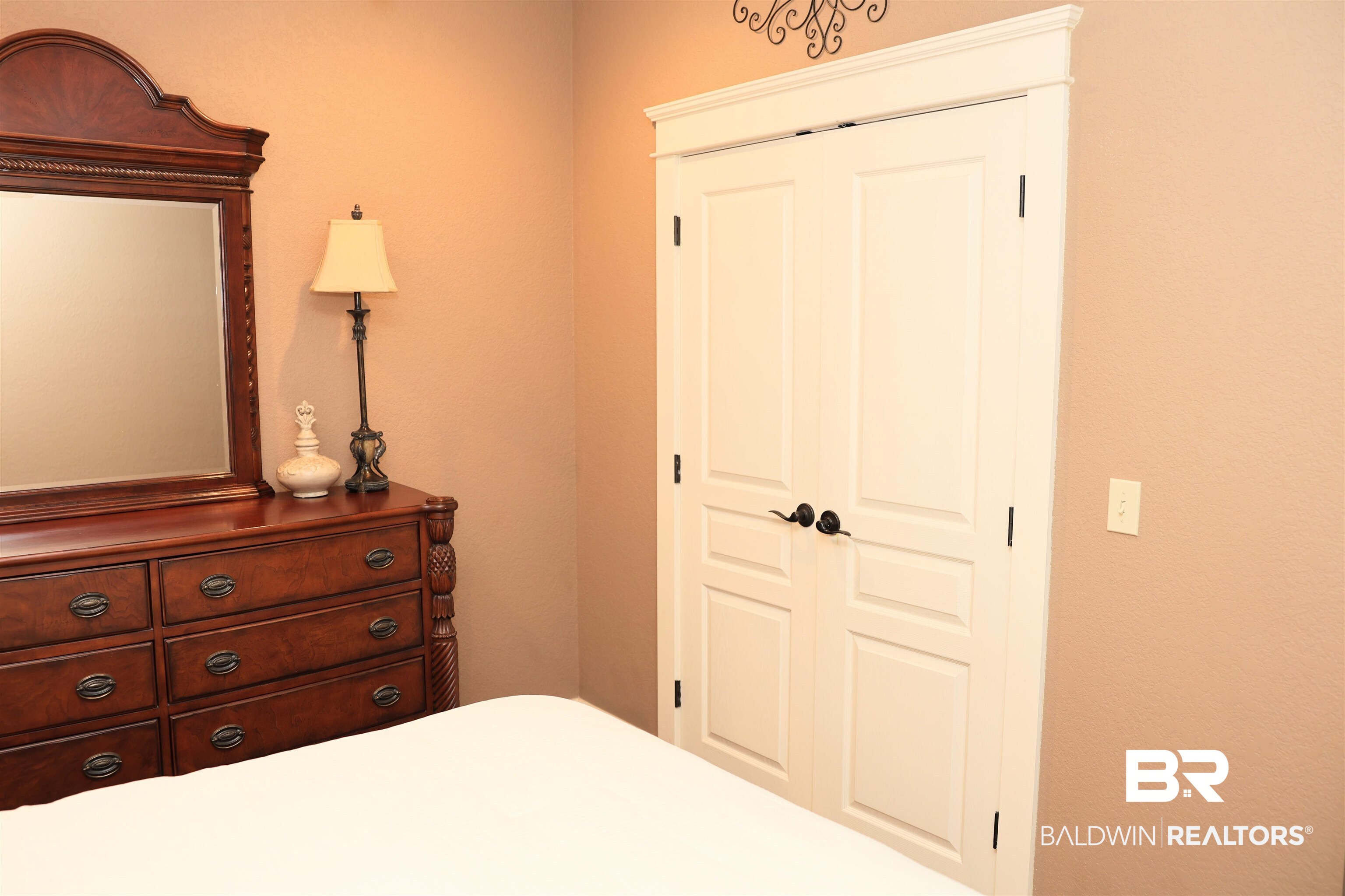 393513 | Photo 25