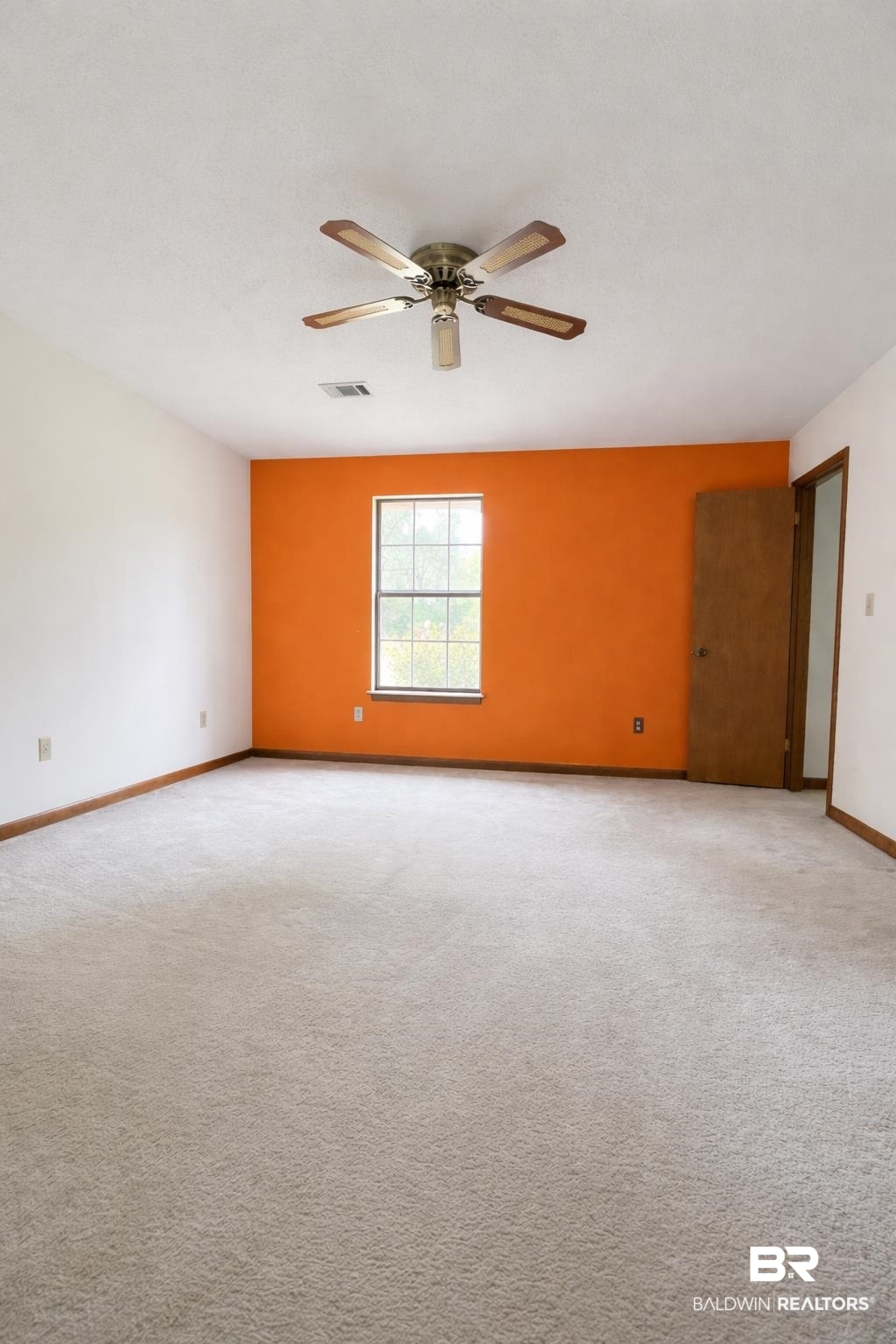393706 | Photo 16
