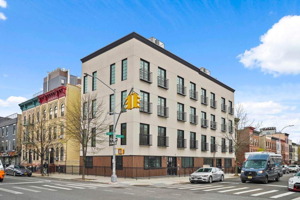 210 Pulaski Street 4B Bedford Stuyvesant Brooklyn NY 11206