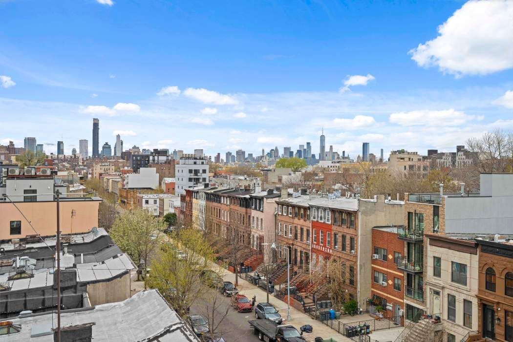 210 Pulaski Street 4B Bedford Stuyvesant Brooklyn NY 11206