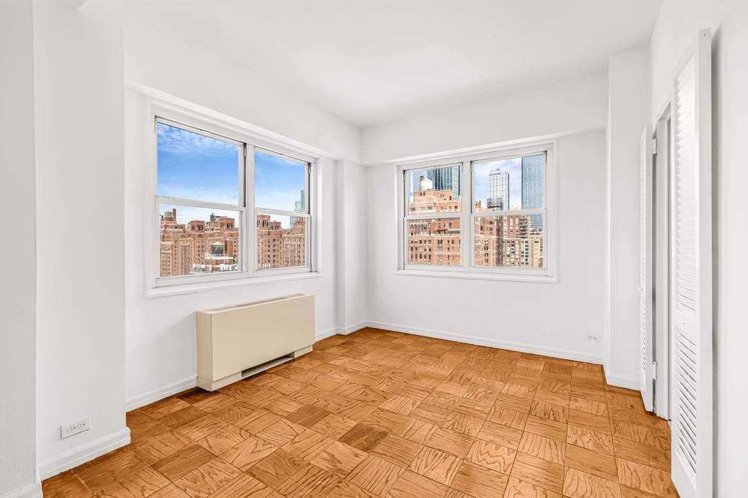 360 West 22nd Street 17E Chelsea New York NY 10011