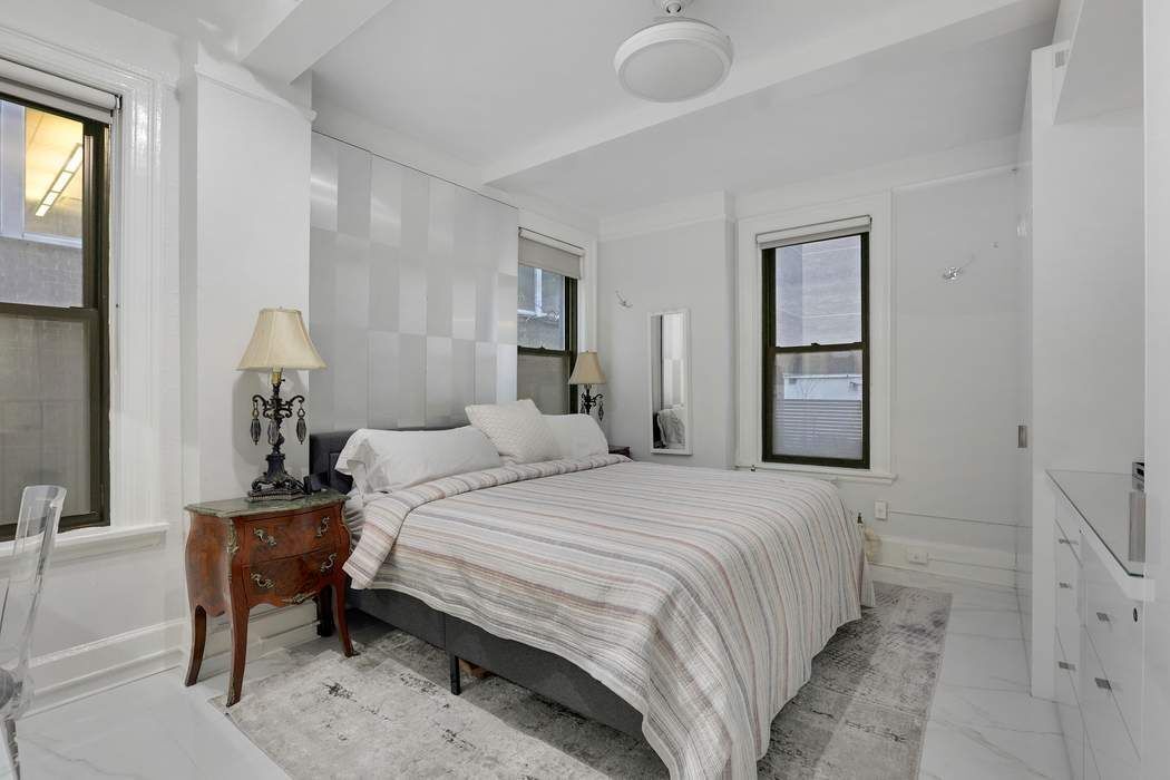 212 East 48th Street 2B Turtle Bay New York NY 10017