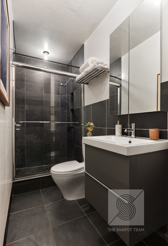 222 East 17th Street Gramercy Park New York NY 10003