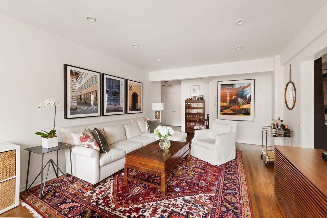 30 East 9th Street Greenwich Village New York NY 10003